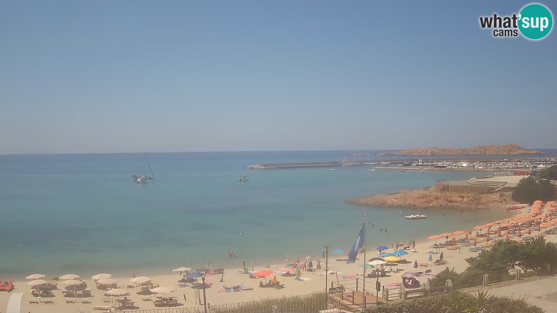 Web kamera plaže Isola Rossa – Uživo pogled na predivnu obalu Sardinije