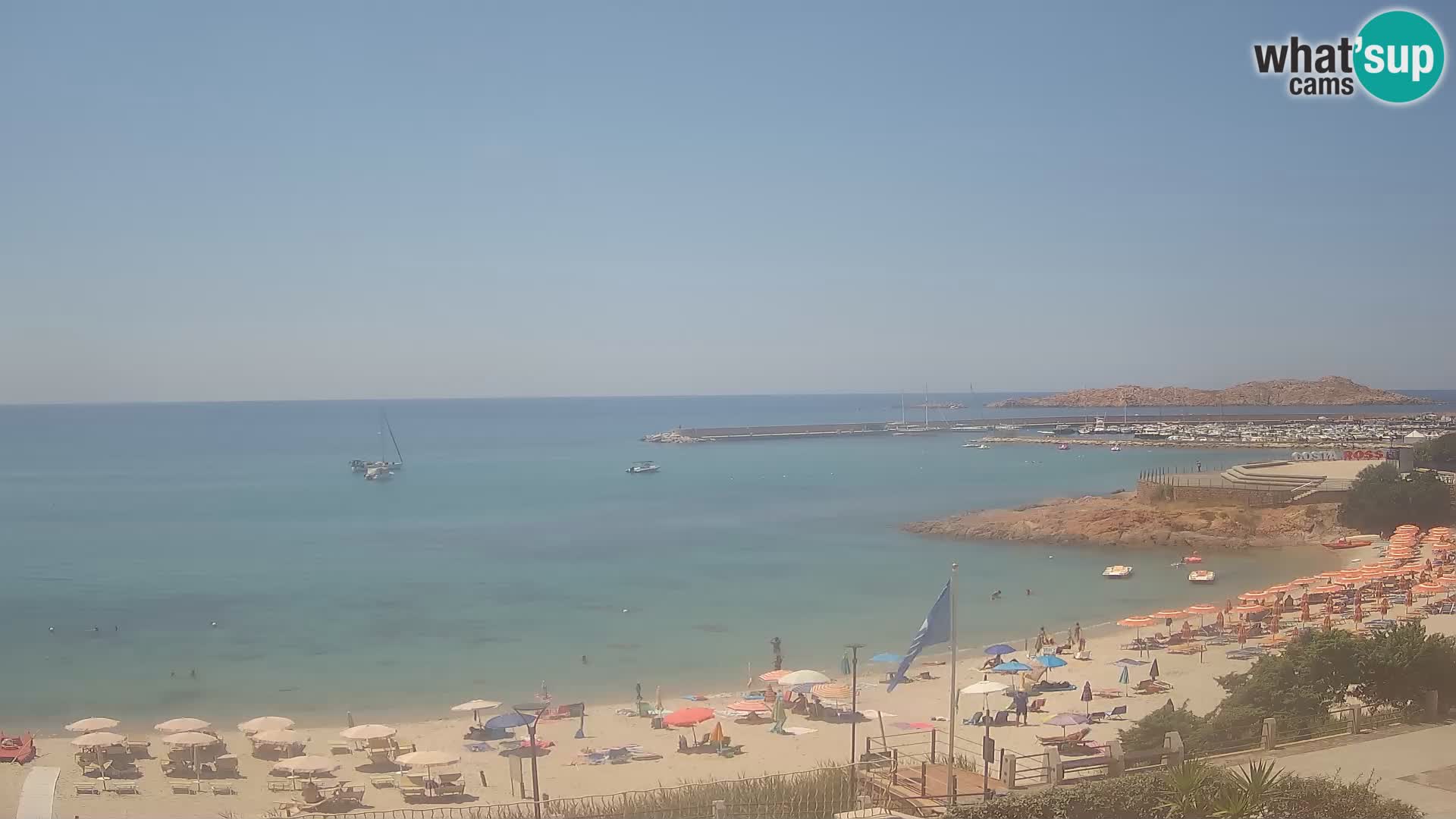 Web kamera plaže Isola Rossa – Uživo pogled na predivnu obalu Sardinije
