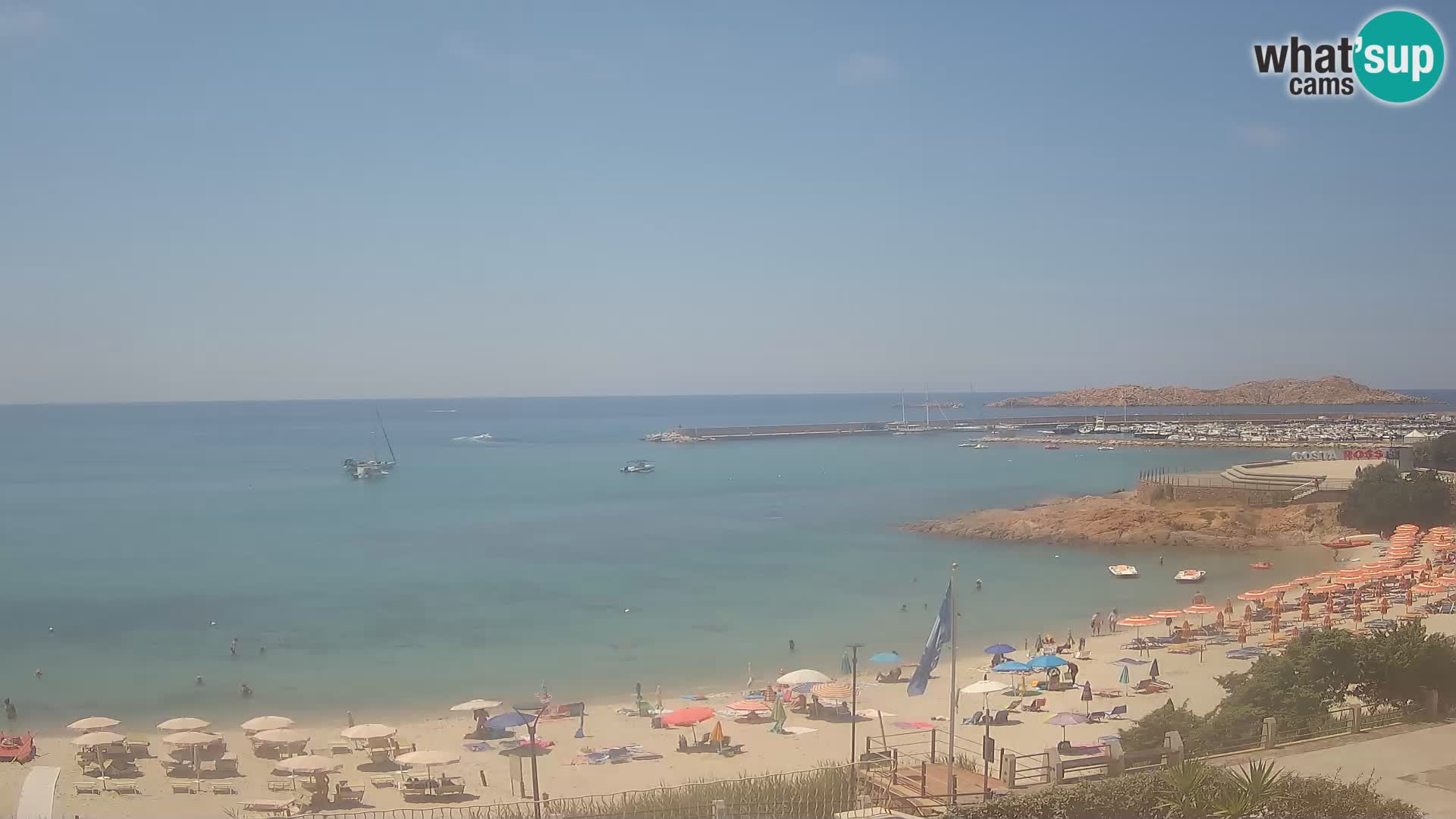 Web kamera plaže Isola Rossa – Uživo pogled na predivnu obalu Sardinije