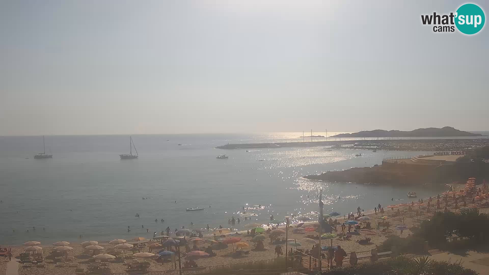 Beach Isola Rossa Webcam – Live View of Sardegna’s Stunning Shoreline