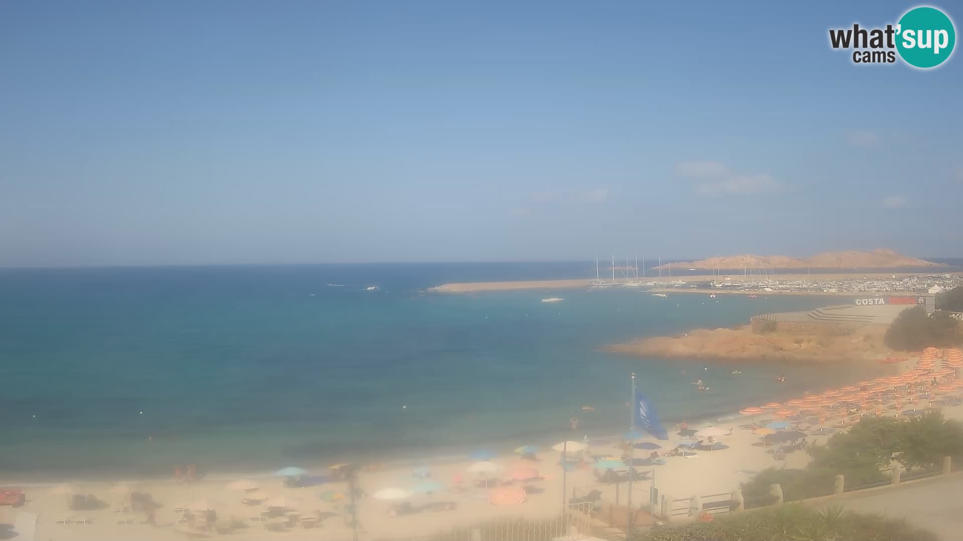 Web kamera plaže Isola Rossa – Uživo pogled na predivnu obalu Sardinije