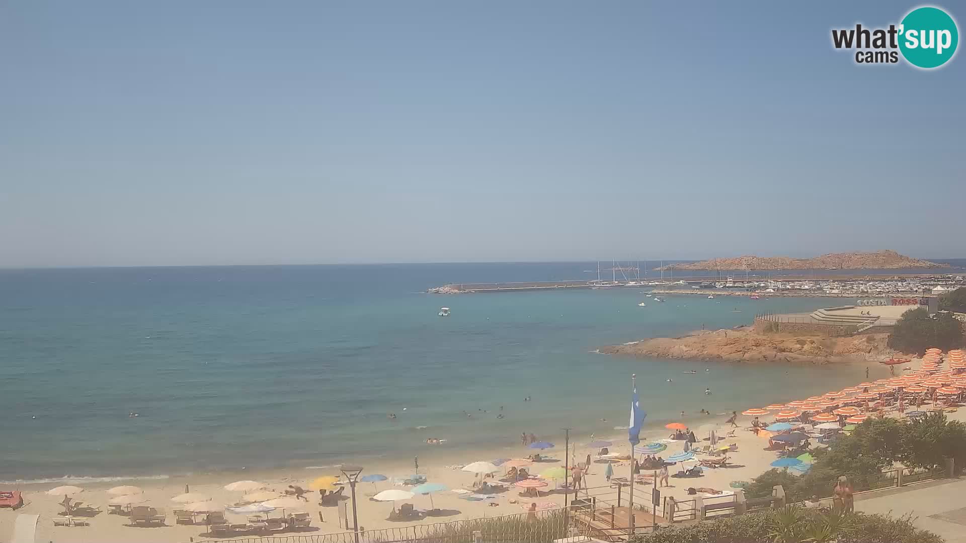 Webcam della spiaggia di Isola Rossa – Vista in diretta della meravigliosa costa della Sardegna