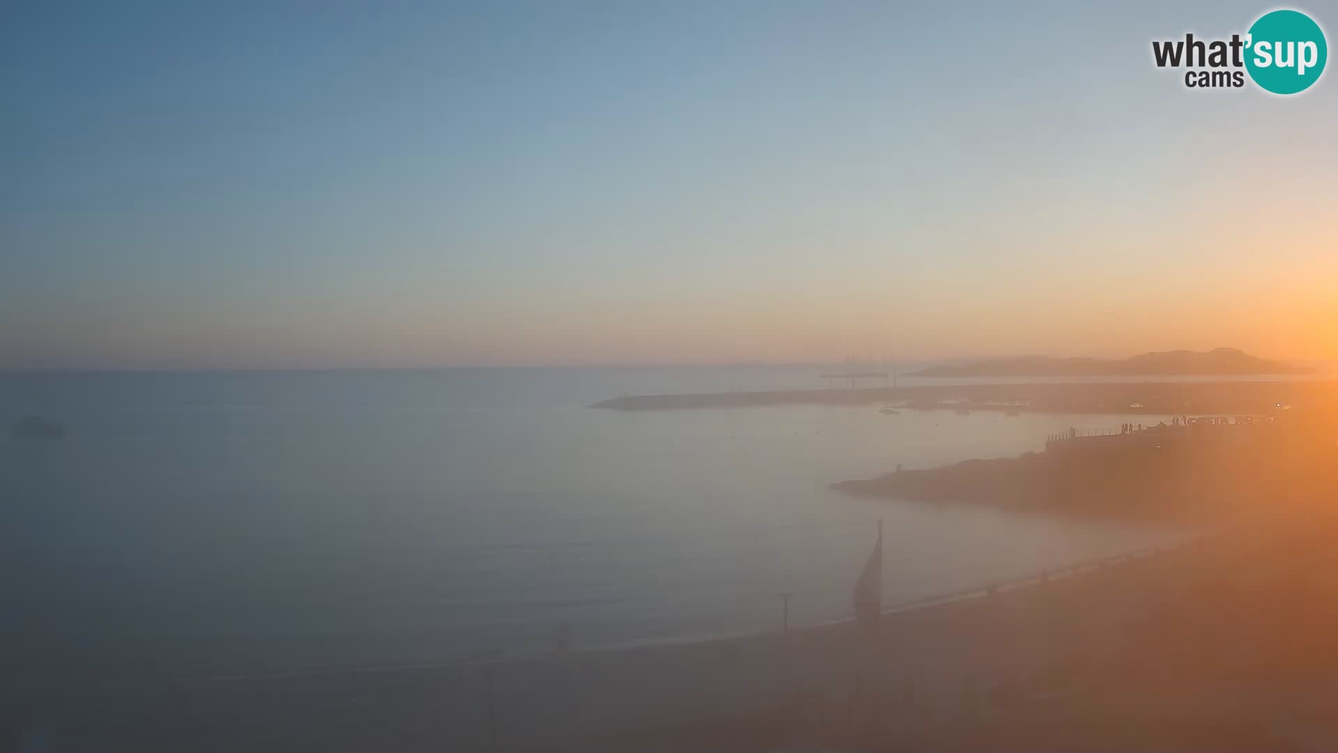Webcam de la plage d’Isola Rossa – Vue en direct de la magnifique côte de la Sardaigne
