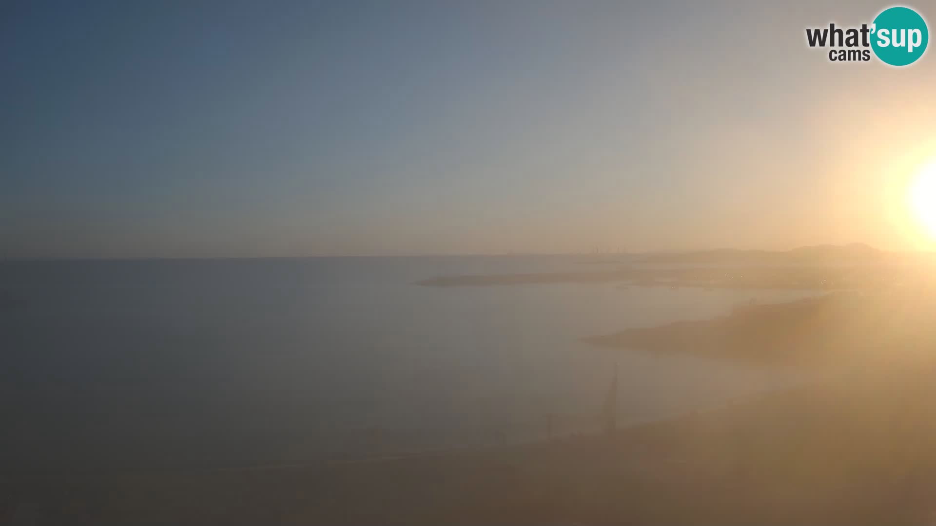 Webcam della spiaggia di Isola Rossa – Vista in diretta della meravigliosa costa della Sardegna