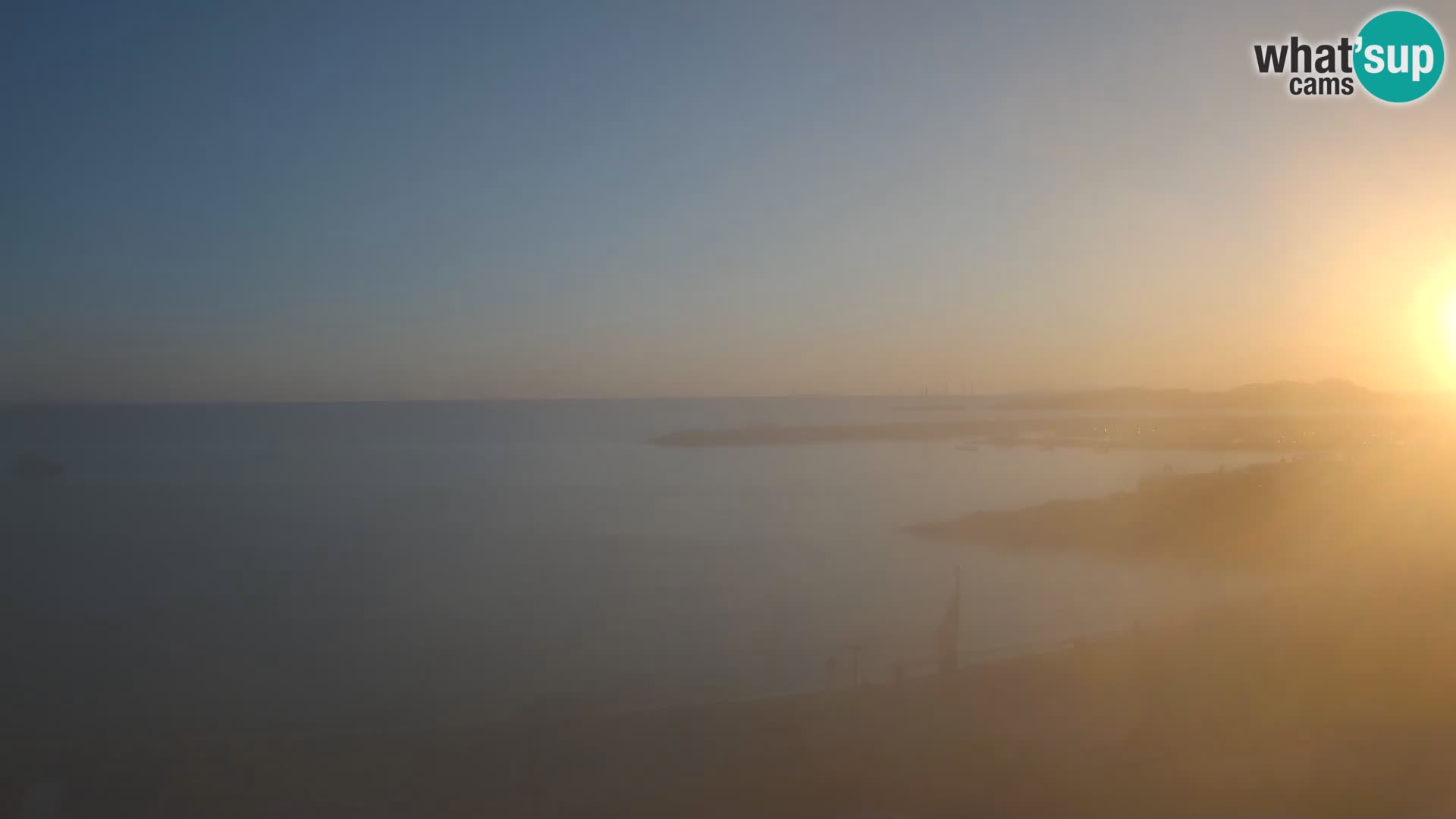 Beach Isola Rossa Webcam – Live View of Sardegna’s Stunning Shoreline