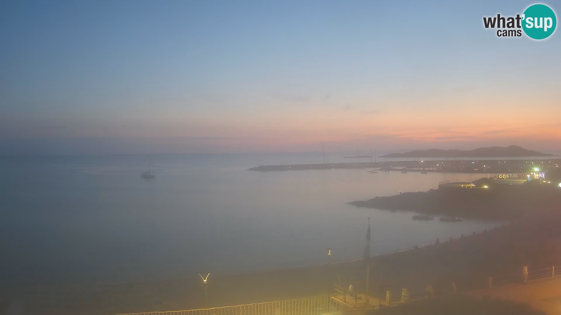 Webcam de la plage d’Isola Rossa – Vue en direct de la magnifique côte de la Sardaigne