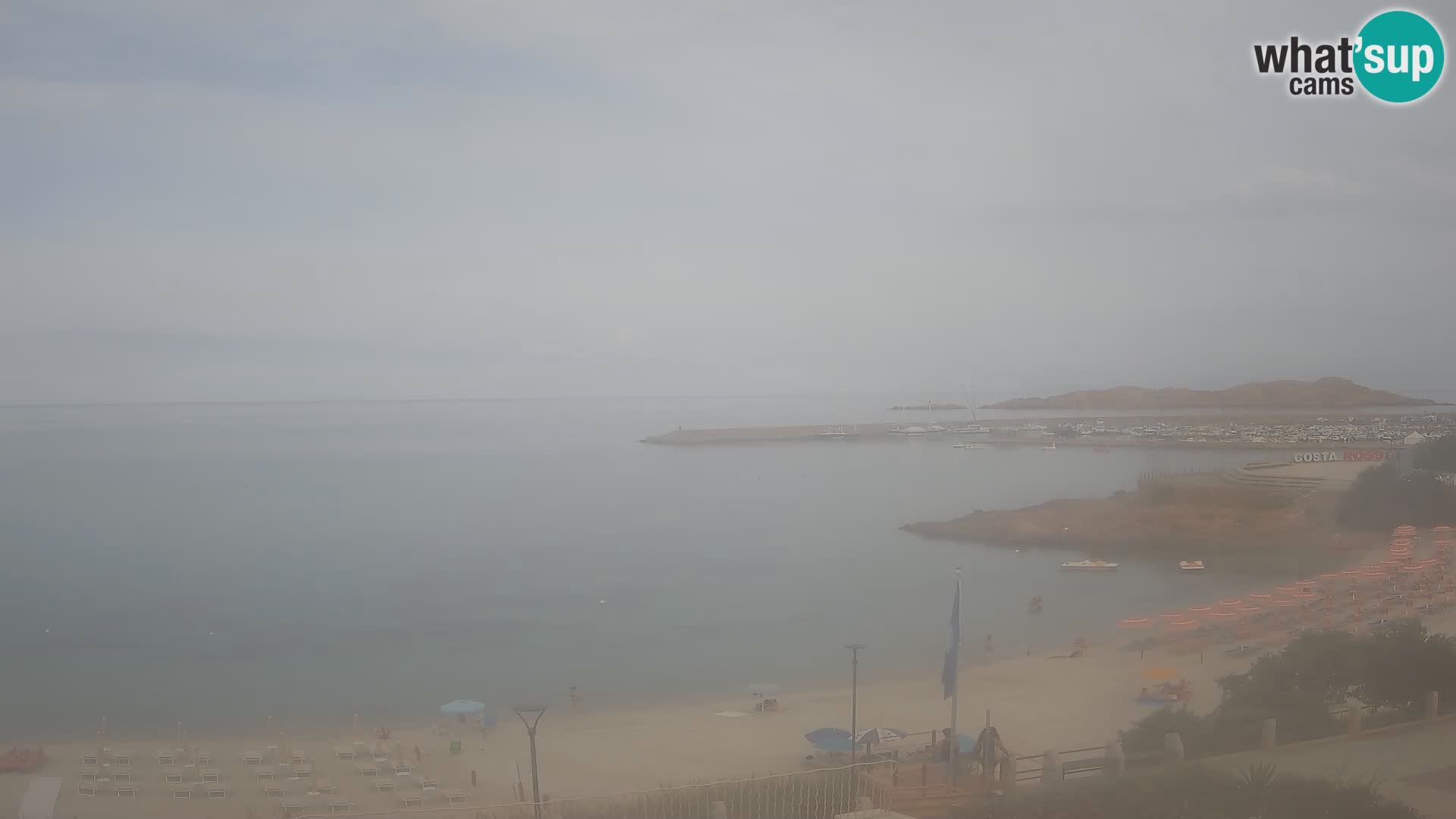 Webcam della spiaggia di Isola Rossa – Vista in diretta della meravigliosa costa della Sardegna