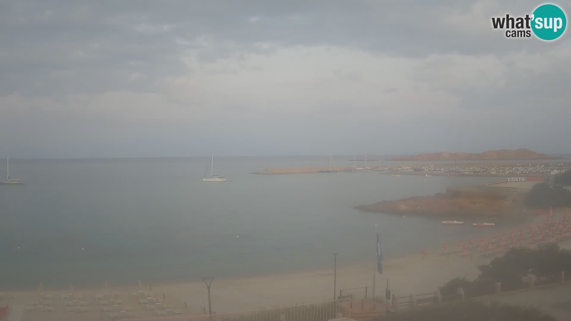 Spletna kamera plaže Isola Rossa – V živo si oglejte čudovito obalo Sardinije