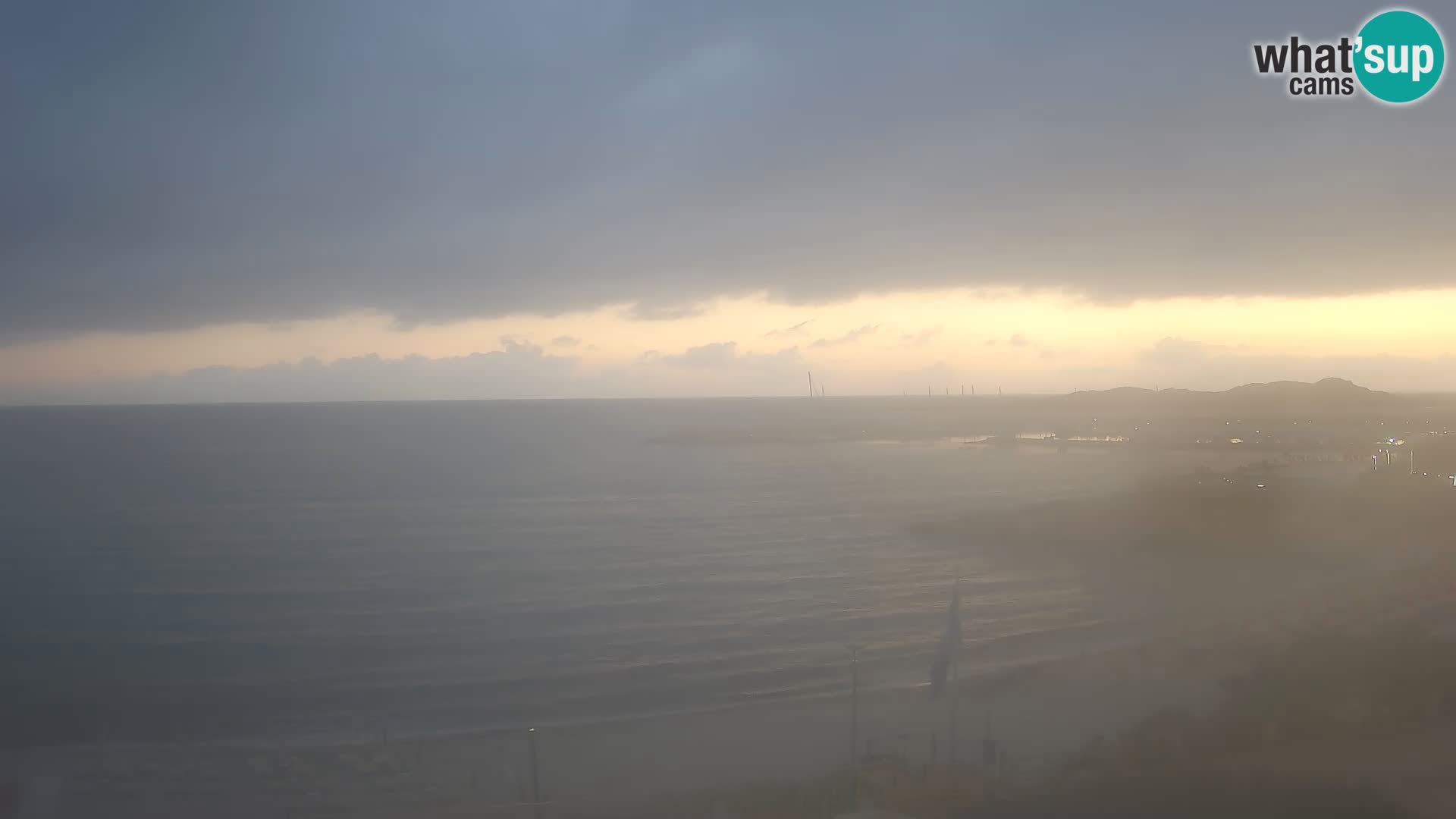 Beach Isola Rossa Webcam – Live View of Sardegna’s Stunning Shoreline