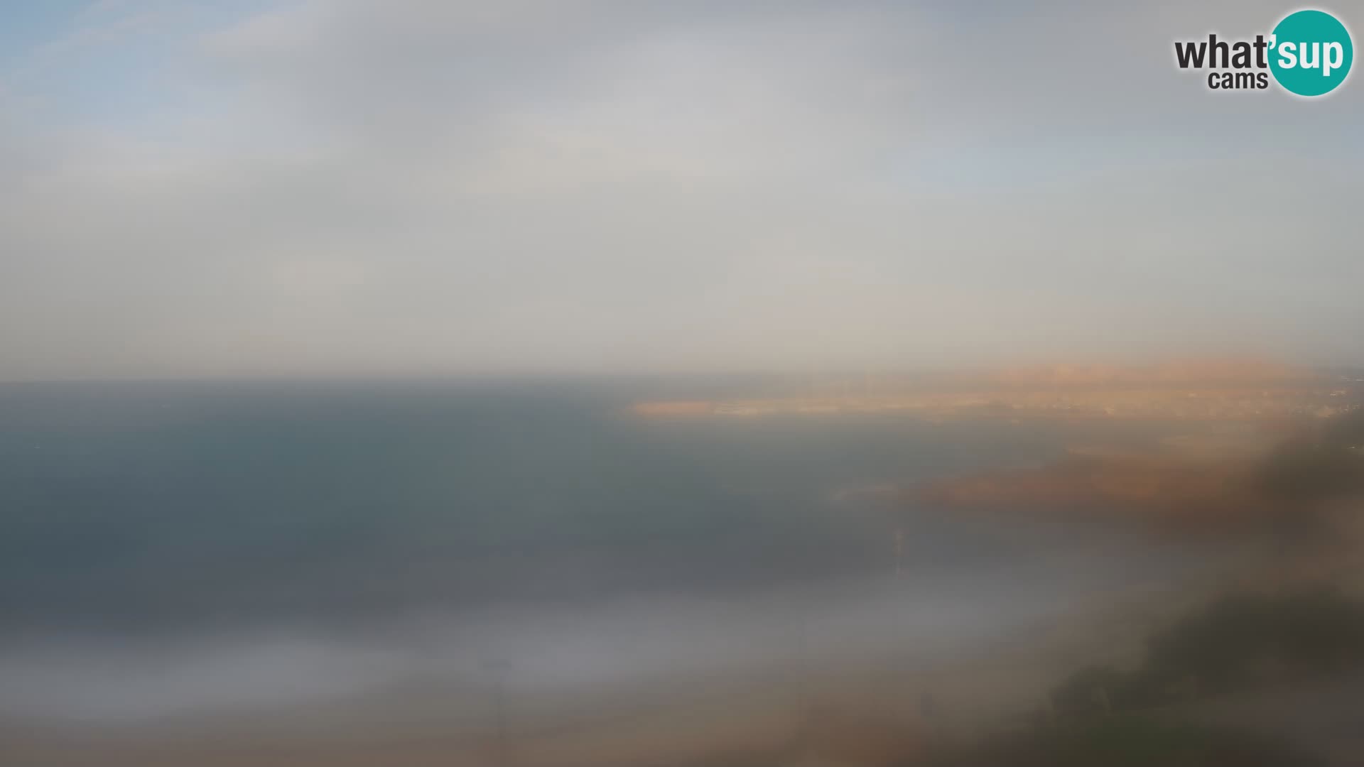 Beach Isola Rossa Webcam – Live View of Sardegna’s Stunning Shoreline