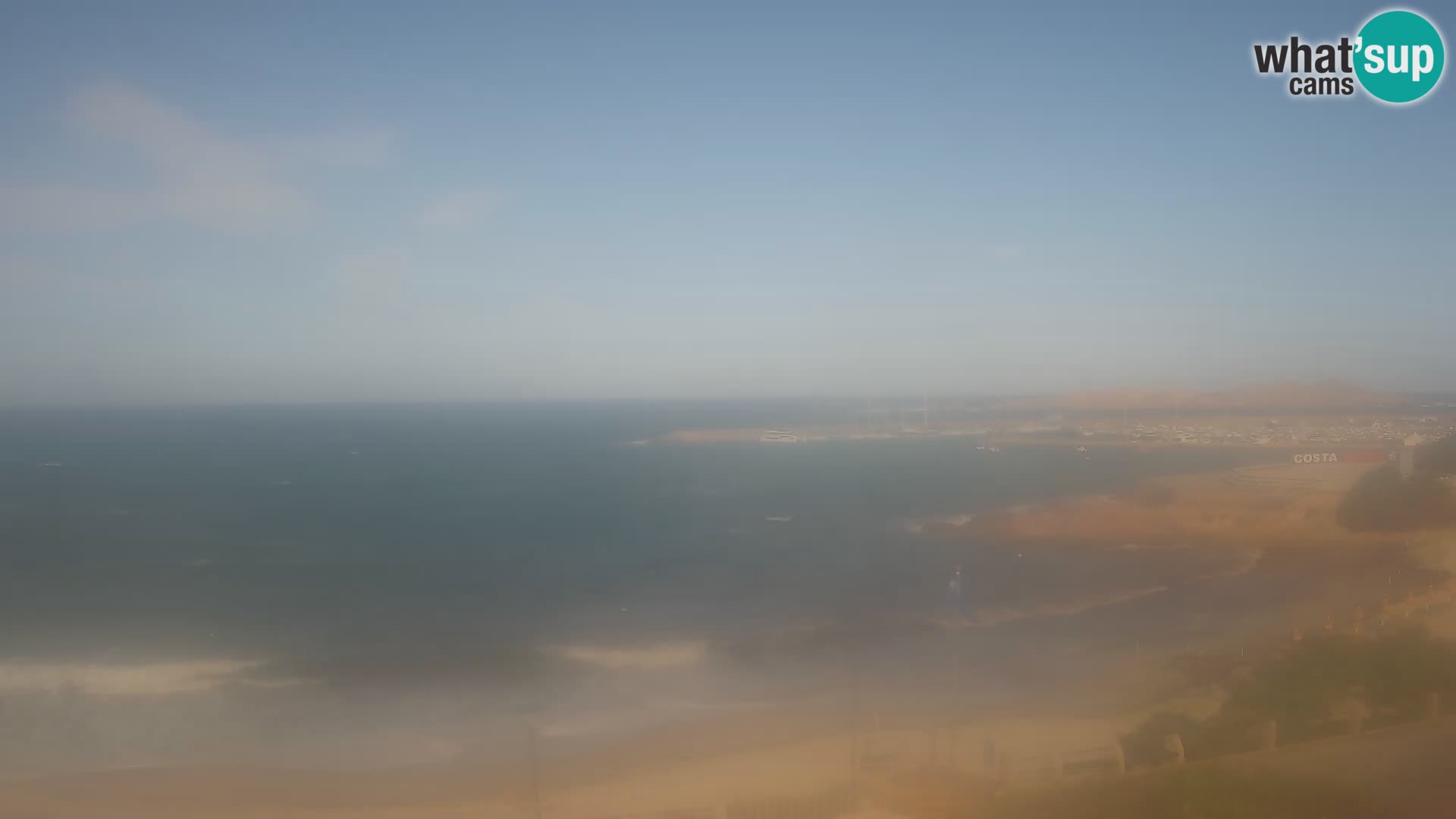 Beach Isola Rossa Webcam – Live View of Sardegna’s Stunning Shoreline