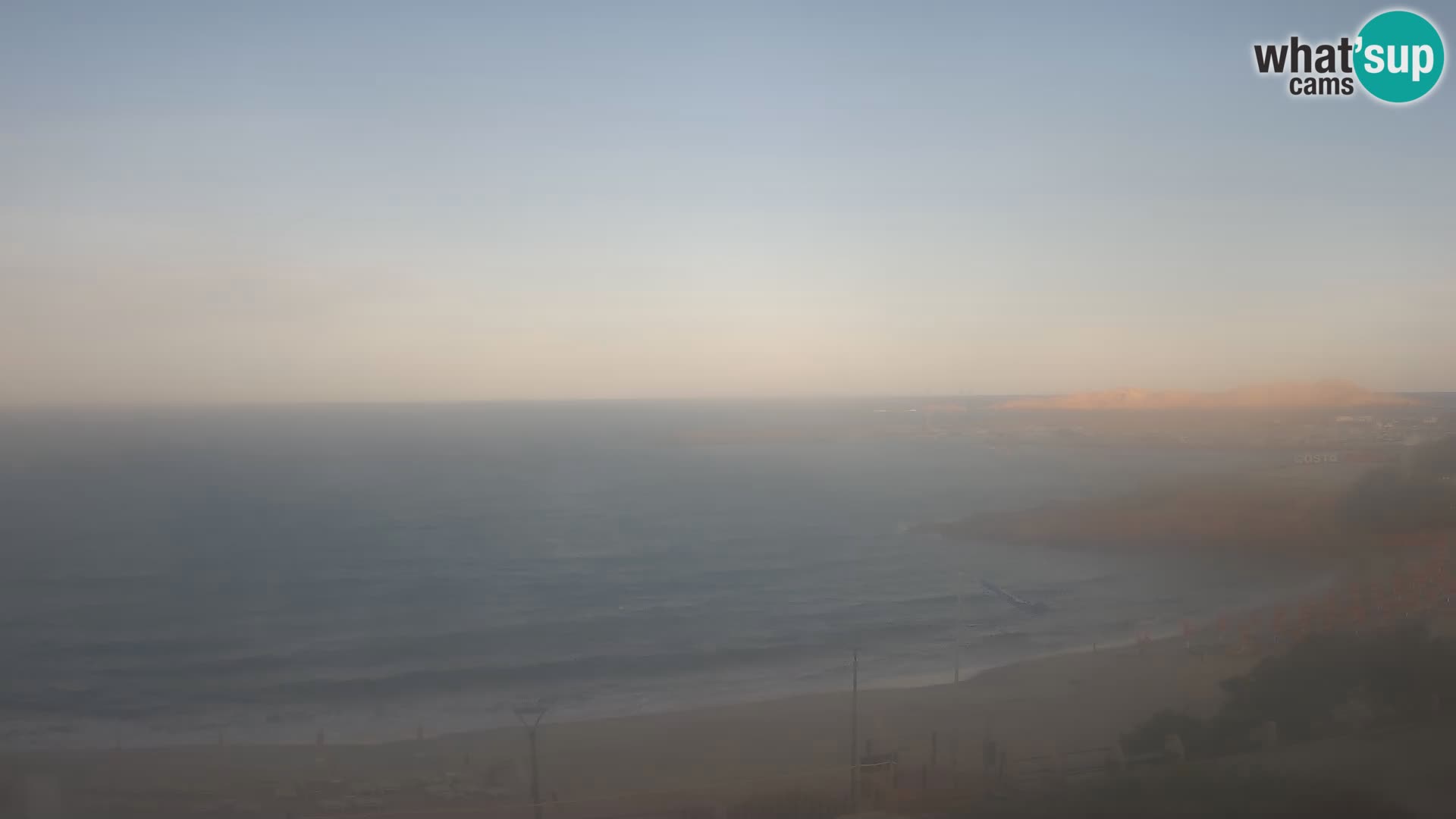 Beach Isola Rossa Webcam – Live View of Sardegna’s Stunning Shoreline