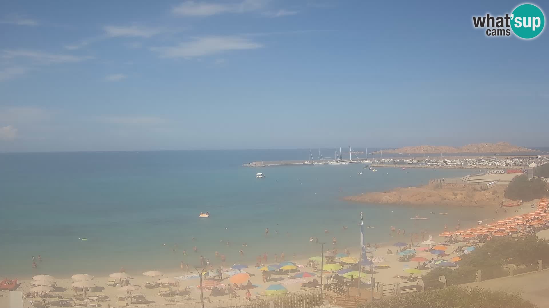 Web kamera plaže Isola Rossa – Uživo pogled na predivnu obalu Sardinije