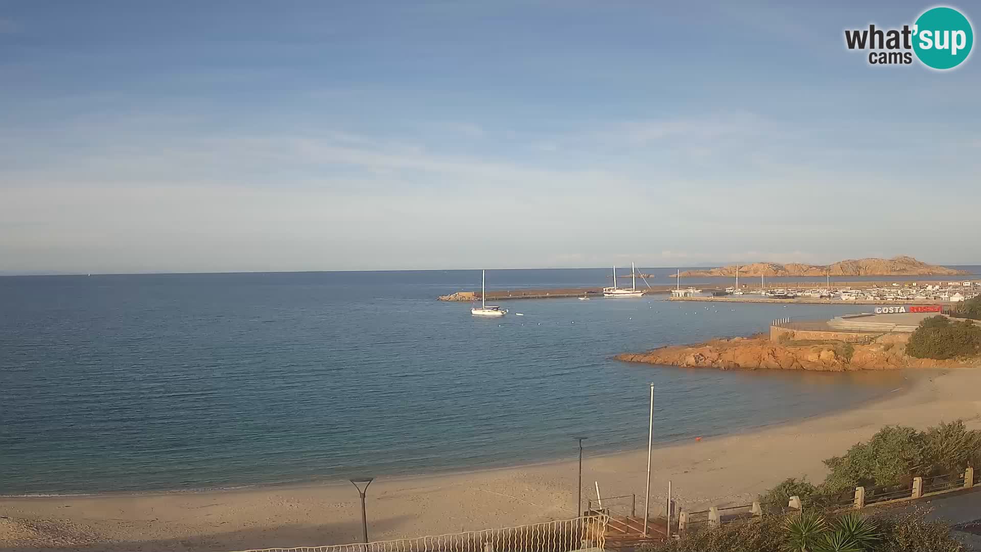 Beach Isola Rossa Webcam – Live View of Sardegna’s Stunning Shoreline