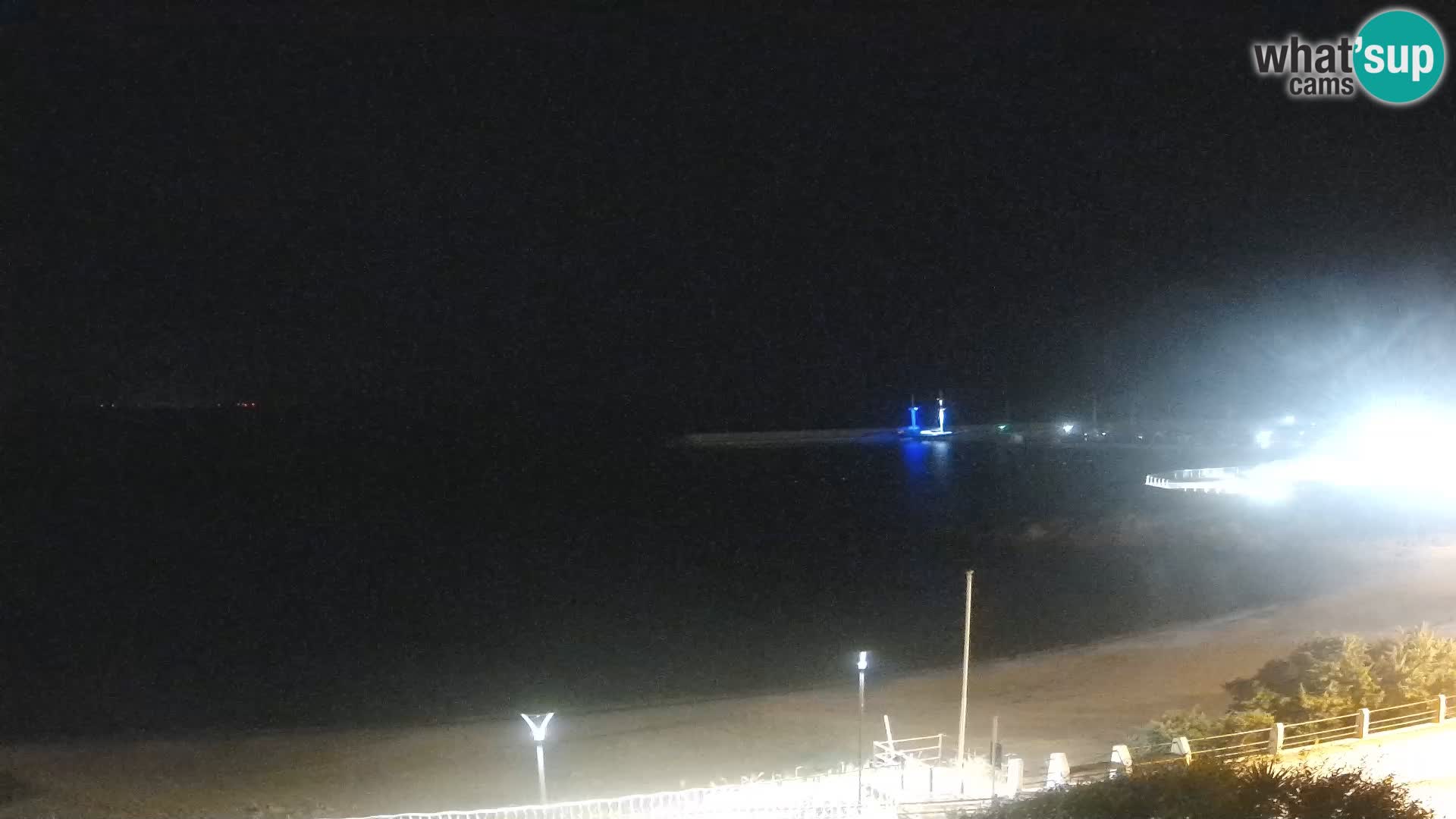 Spletna kamera plaže Isola Rossa – V živo si oglejte čudovito obalo Sardinije