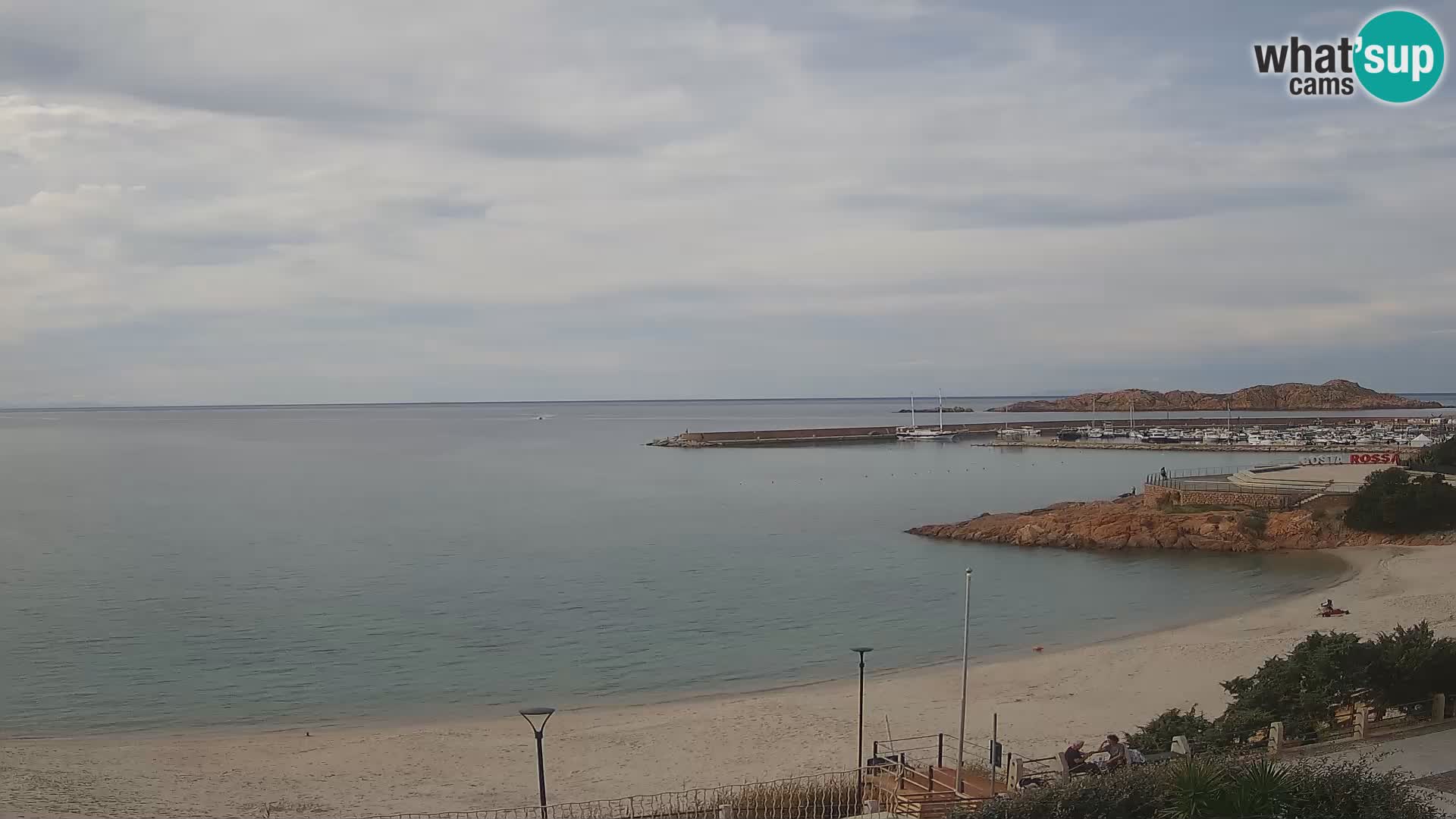 Web kamera plaže Isola Rossa – Uživo pogled na predivnu obalu Sardinije