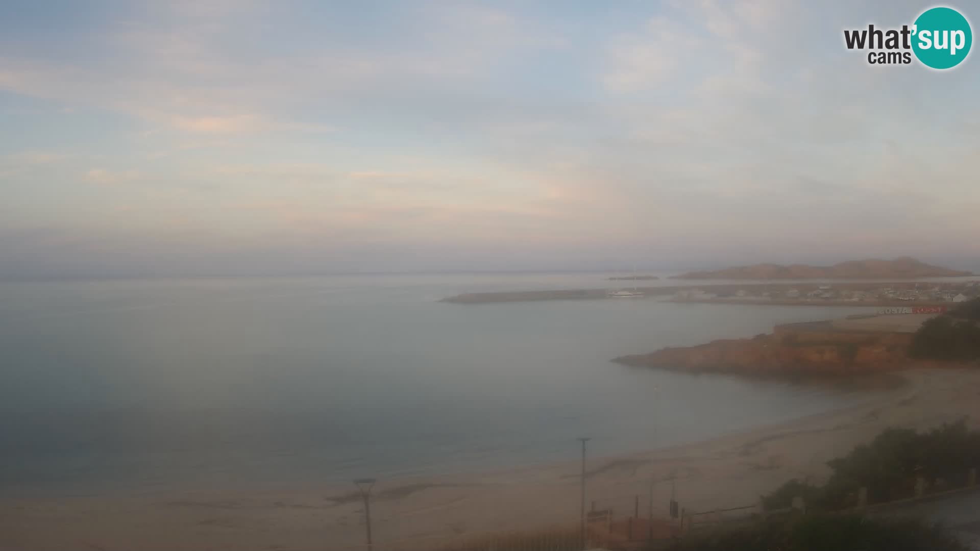 Beach Isola Rossa Webcam – Live View of Sardegna’s Stunning Shoreline