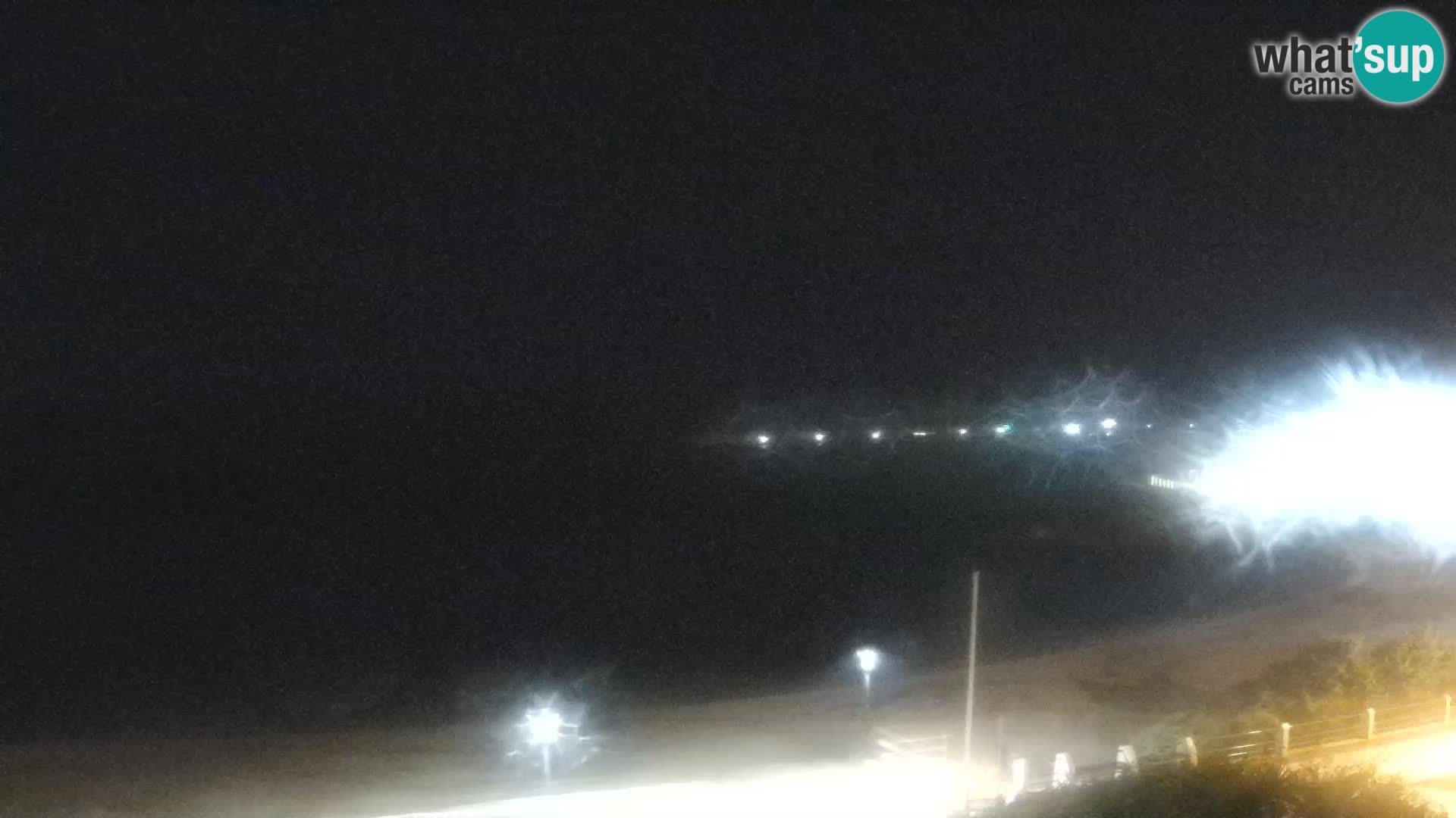 Web kamera plaže Isola Rossa – Uživo pogled na predivnu obalu Sardinije