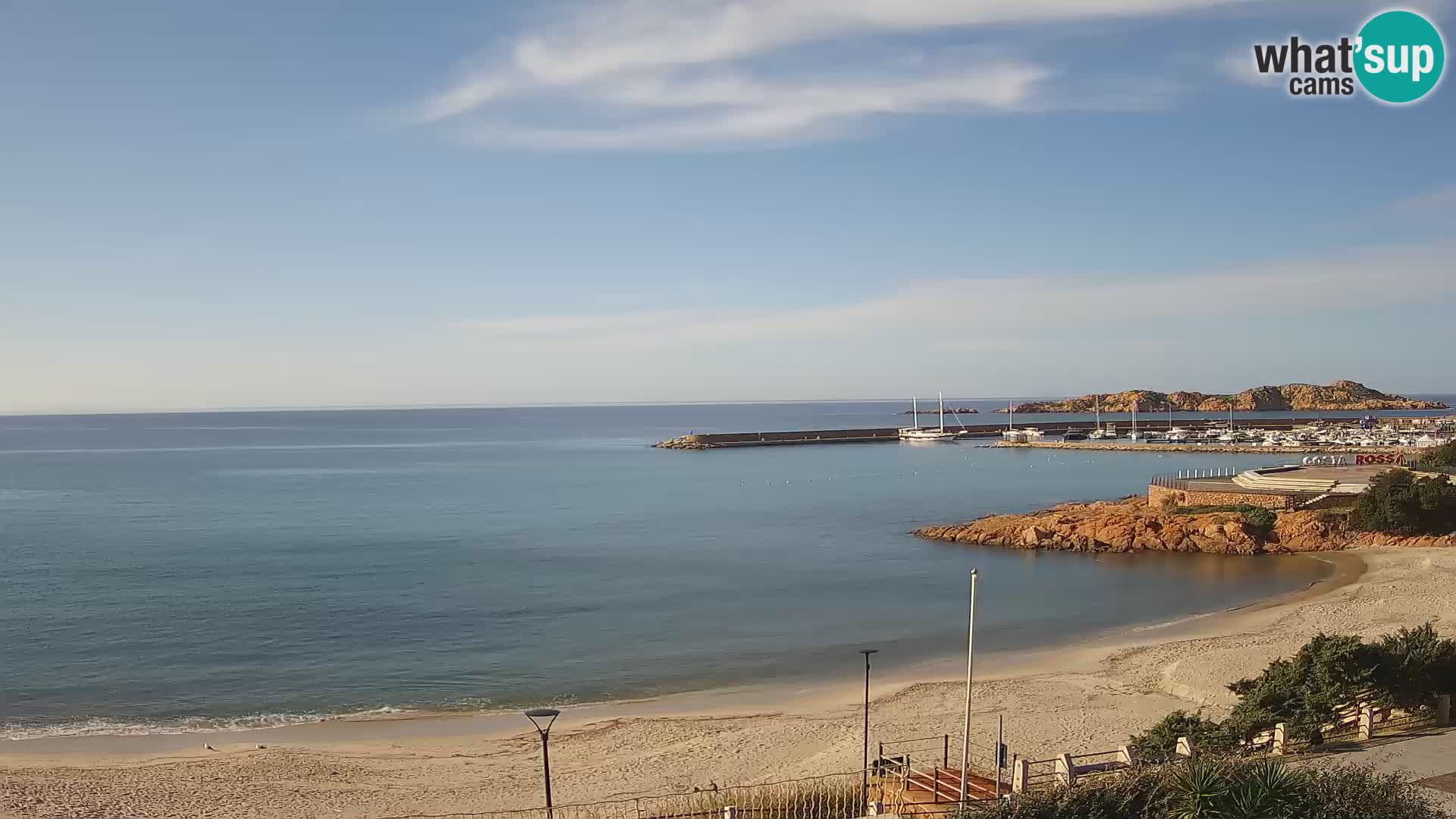 Spletna kamera plaže Isola Rossa – V živo si oglejte čudovito obalo Sardinije