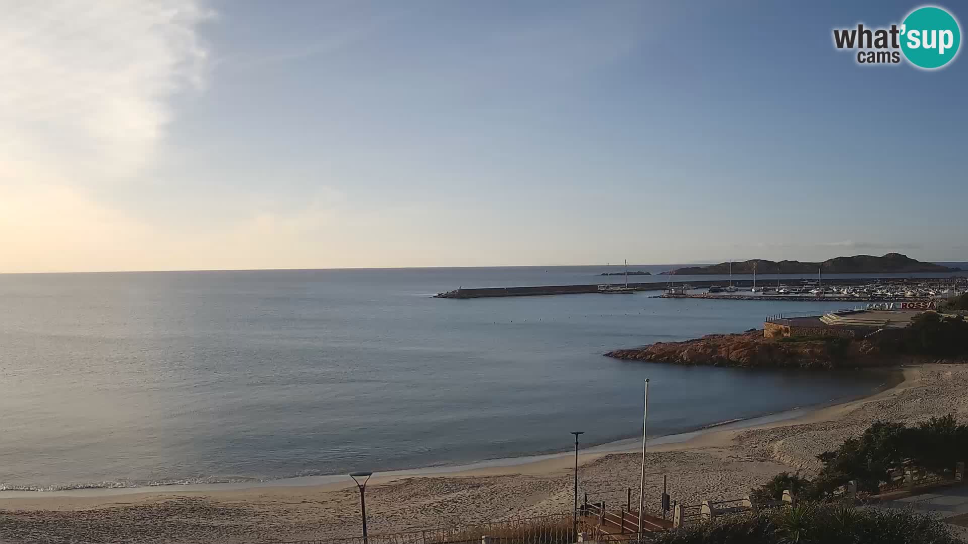Spletna kamera plaže Isola Rossa – V živo si oglejte čudovito obalo Sardinije