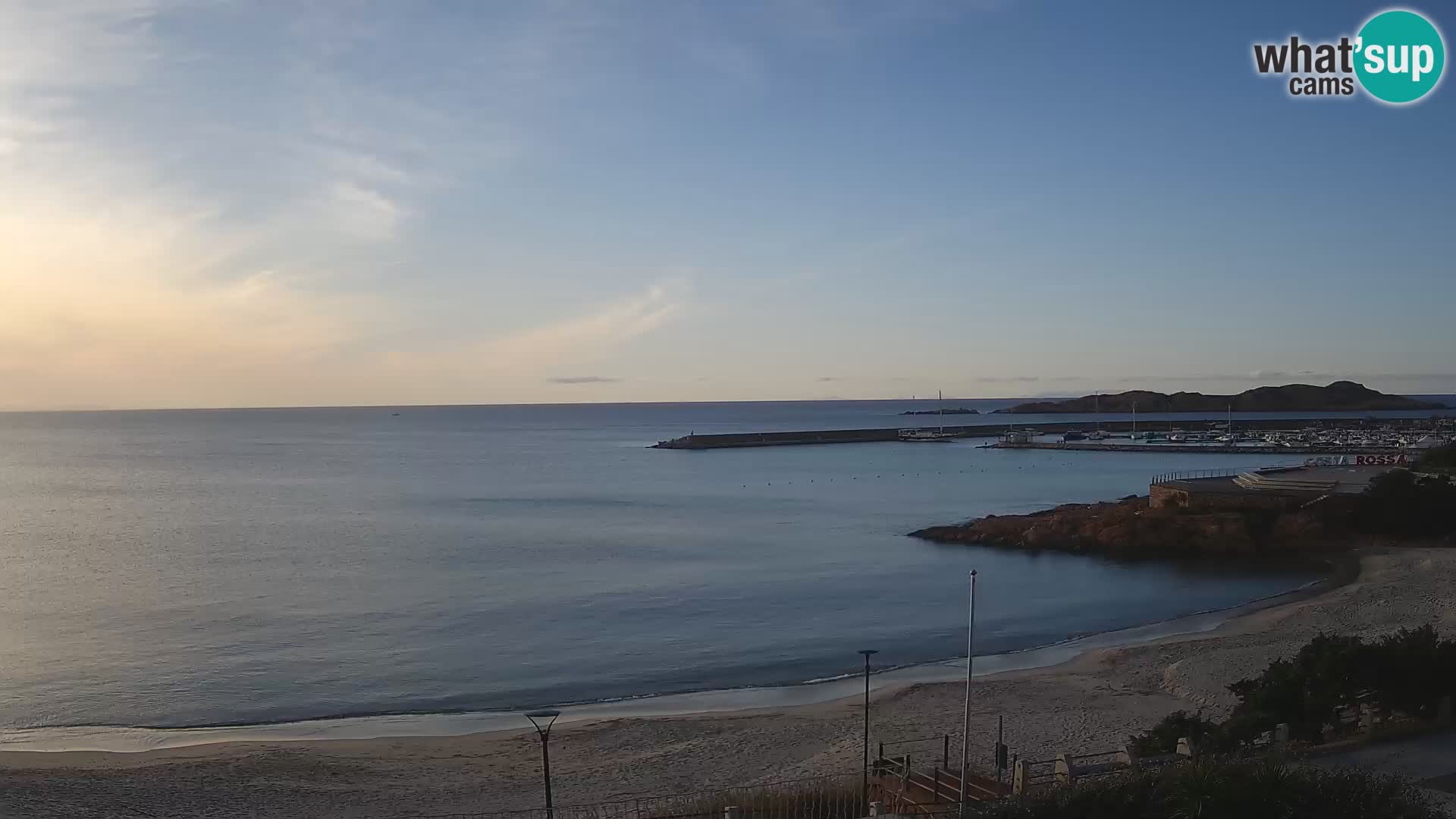 Webcam de la plage d’Isola Rossa – Vue en direct de la magnifique côte de la Sardaigne