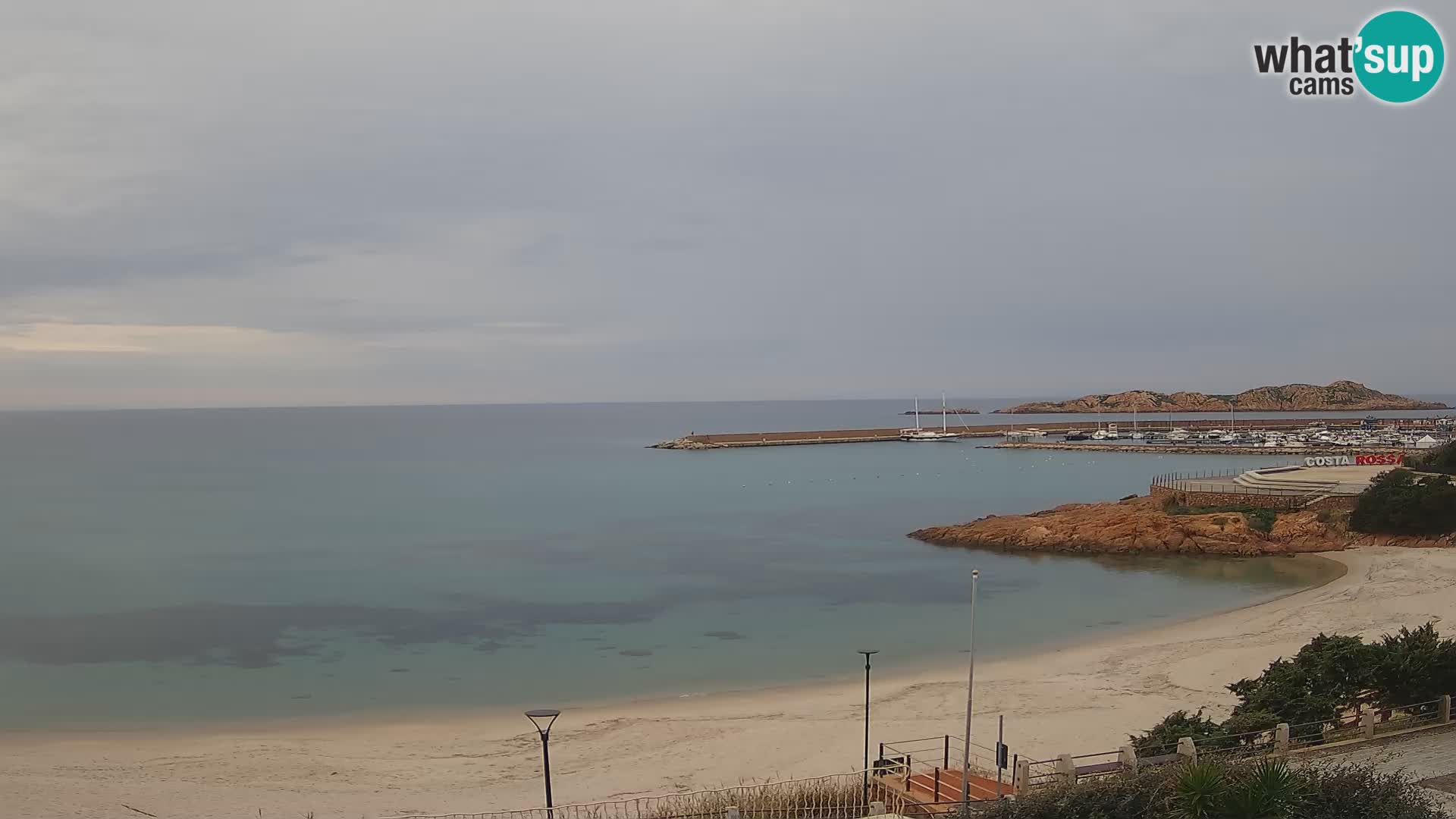 Web kamera plaže Isola Rossa – Uživo pogled na predivnu obalu Sardinije