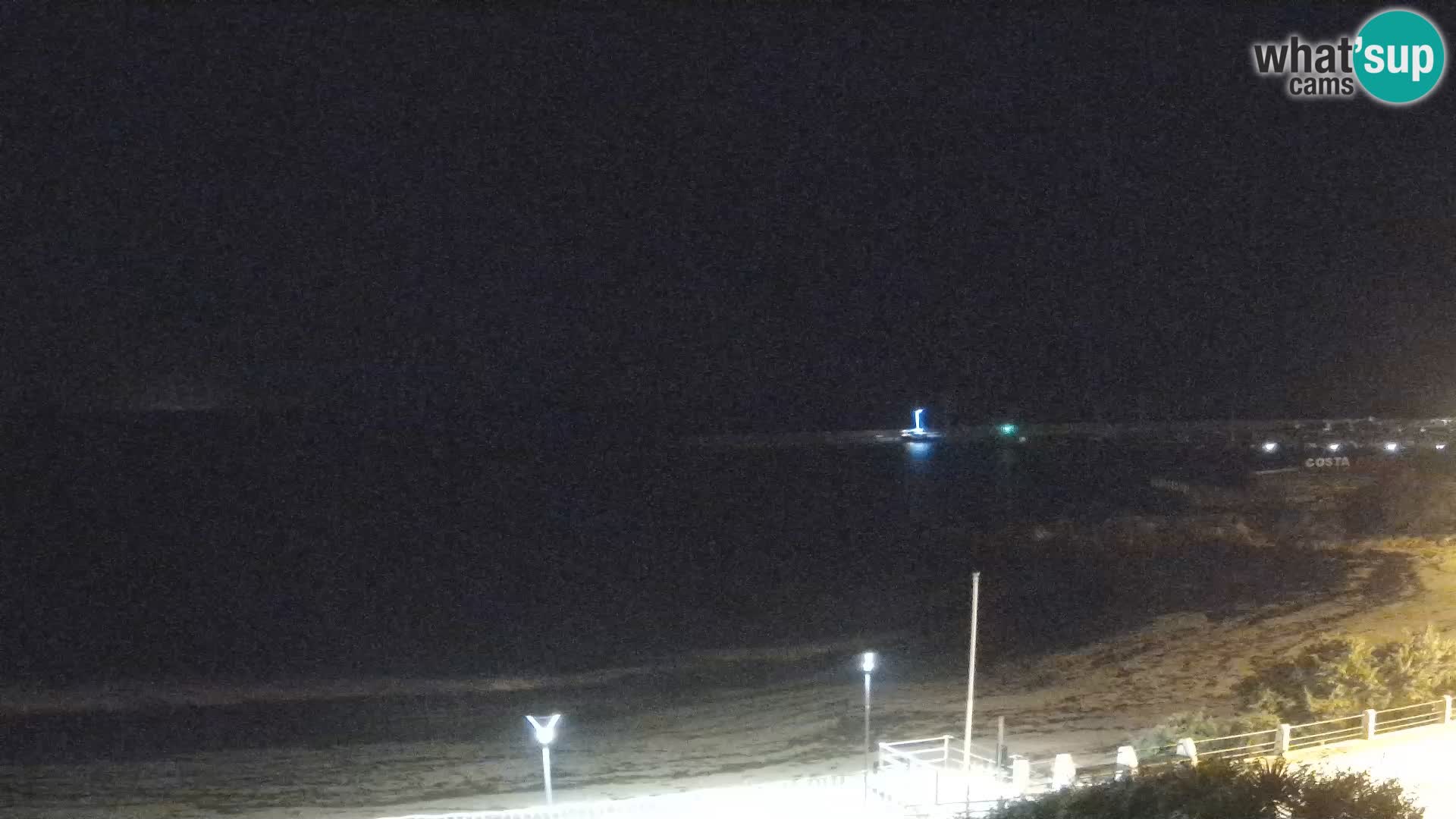 Webcam della spiaggia di Isola Rossa – Vista in diretta della meravigliosa costa della Sardegna