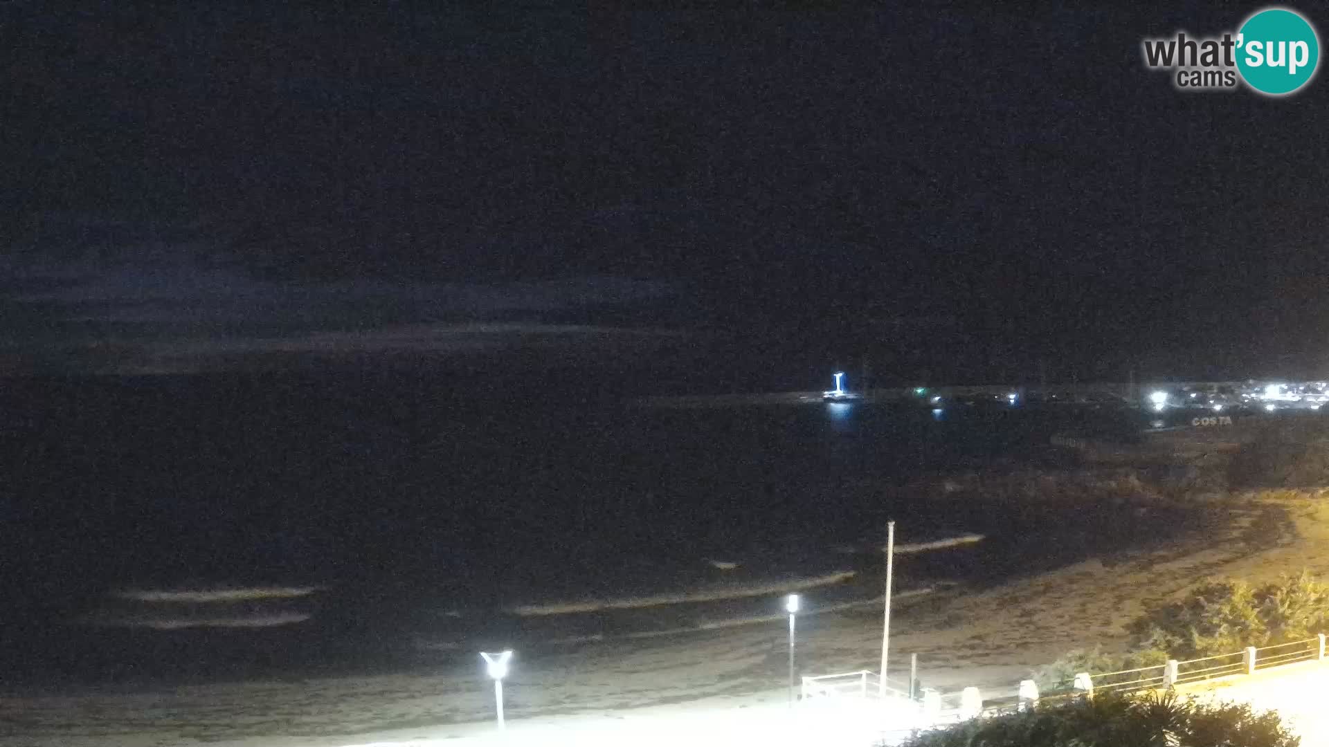 Webcam della spiaggia di Isola Rossa – Vista in diretta della meravigliosa costa della Sardegna