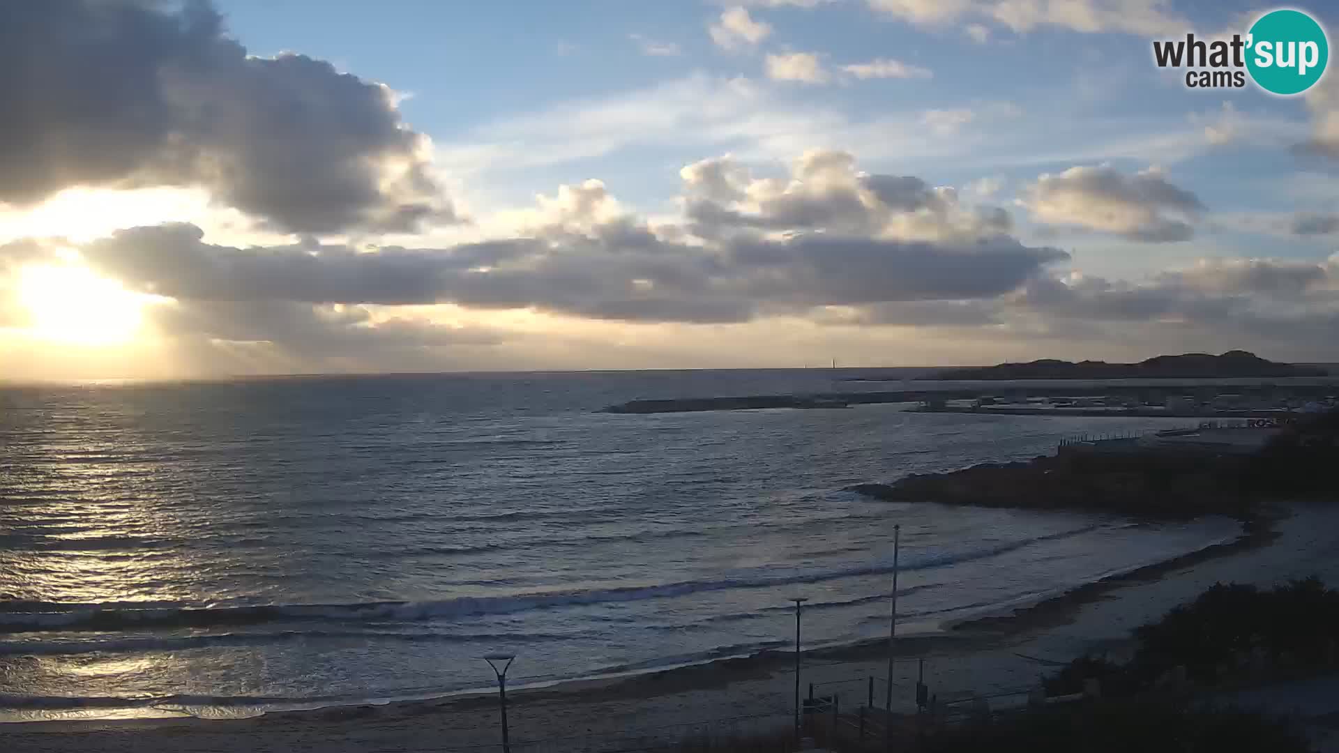 Webcam de la plage d’Isola Rossa – Vue en direct de la magnifique côte de la Sardaigne