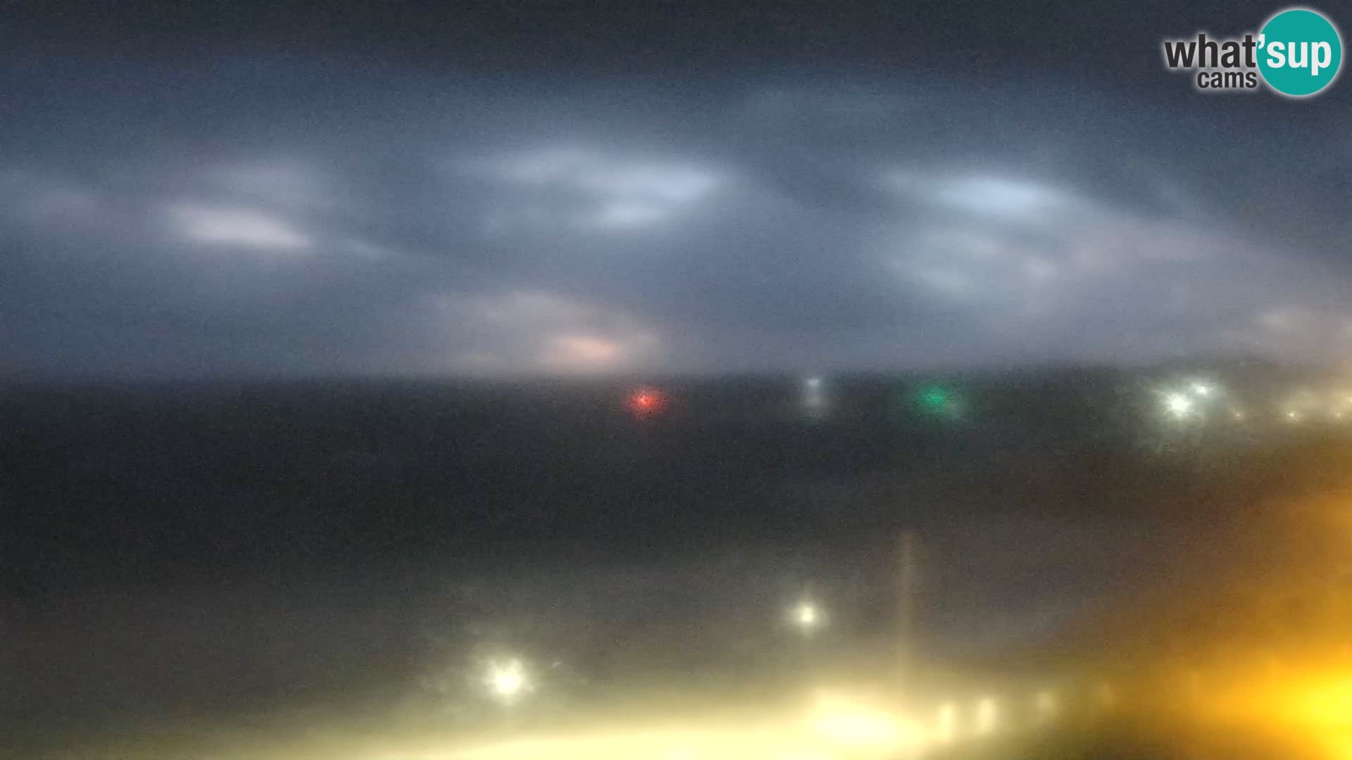 Webcam della spiaggia di Isola Rossa – Vista in diretta della meravigliosa costa della Sardegna