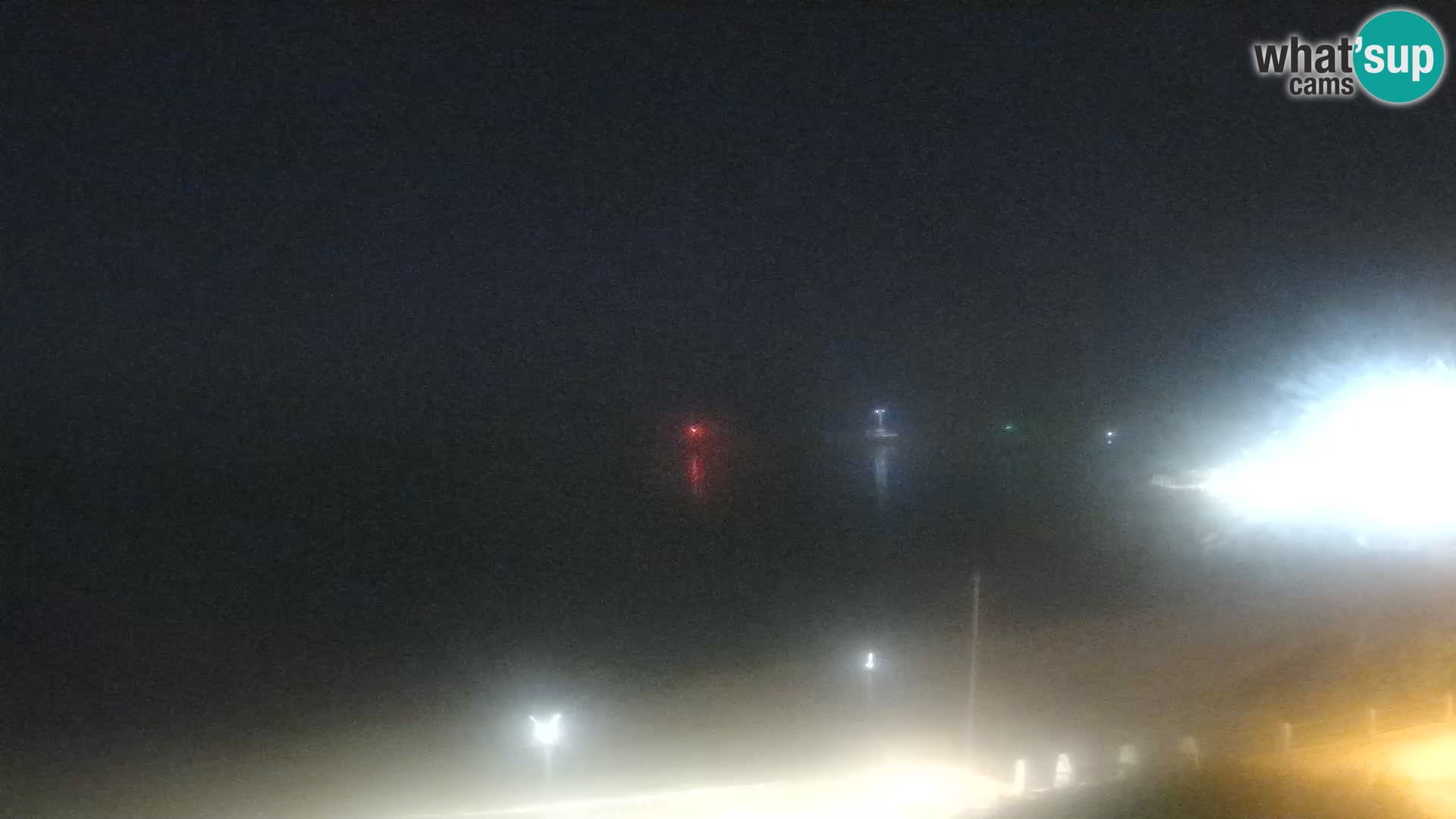 Spletna kamera plaže Isola Rossa – V živo si oglejte čudovito obalo Sardinije