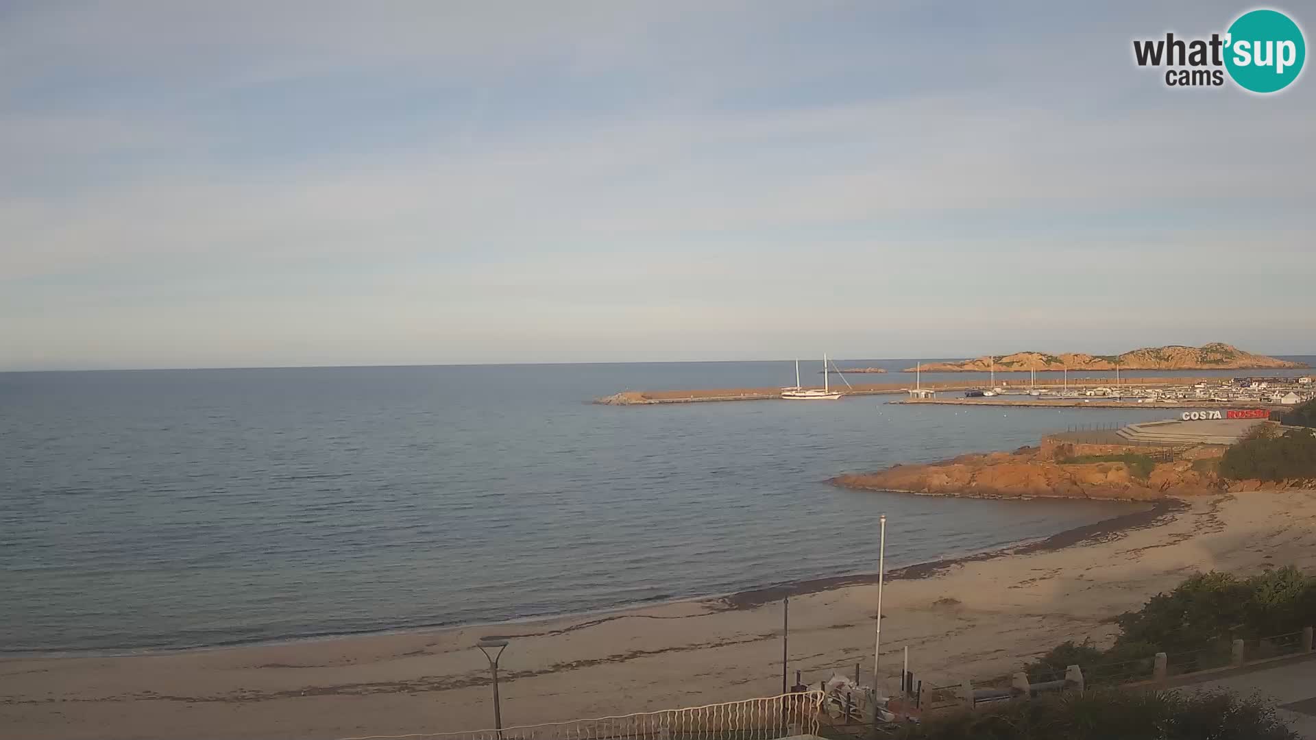Beach Isola Rossa Webcam – Live View of Sardegna’s Stunning Shoreline