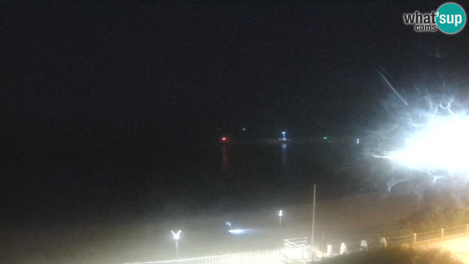 Spletna kamera plaže Isola Rossa – V živo si oglejte čudovito obalo Sardinije