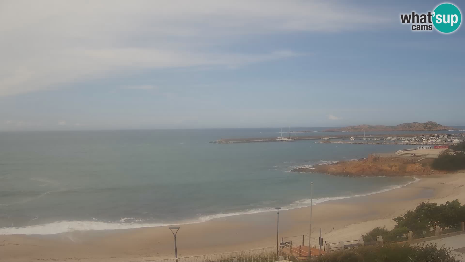 Beach Isola Rossa Webcam – Live View of Sardegna’s Stunning Shoreline