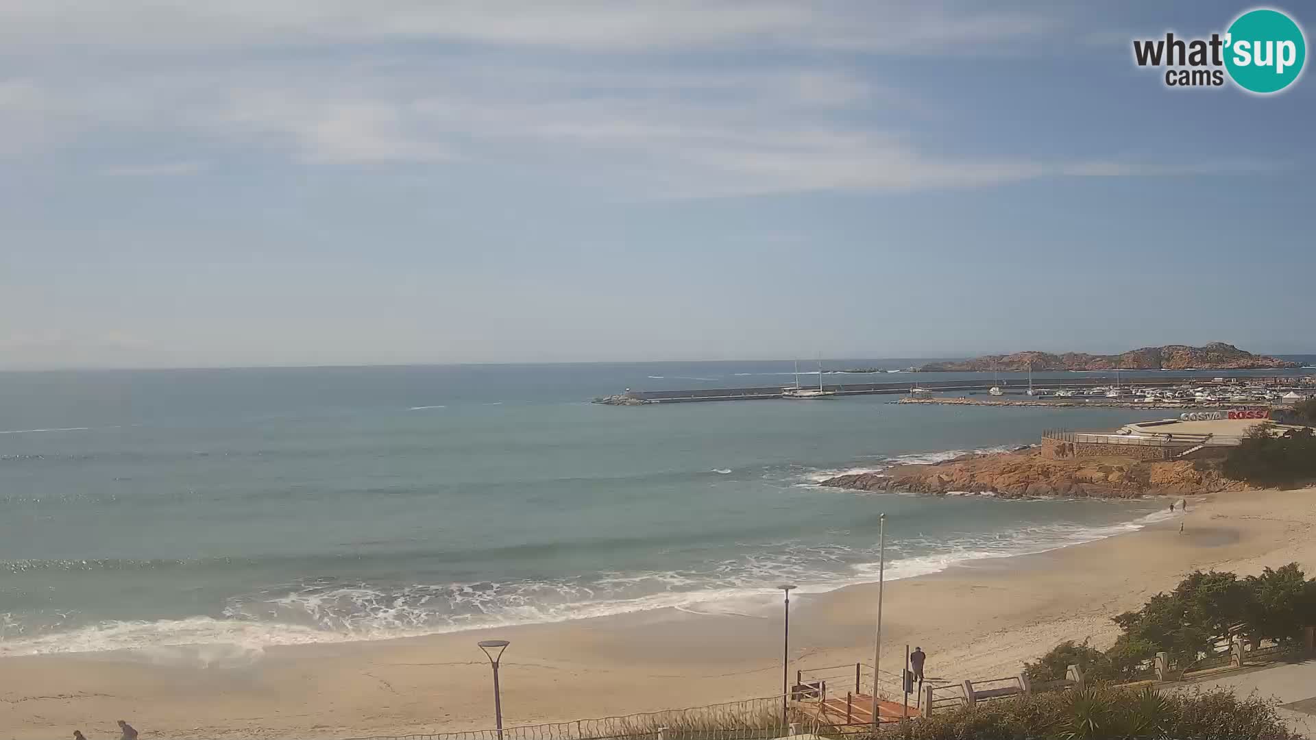 Webcam della spiaggia di Isola Rossa – Vista in diretta della meravigliosa costa della Sardegna