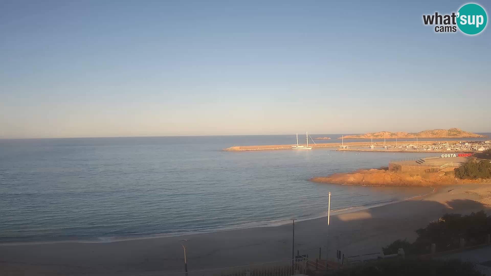 Beach Isola Rossa Webcam – Live View of Sardegna’s Stunning Shoreline