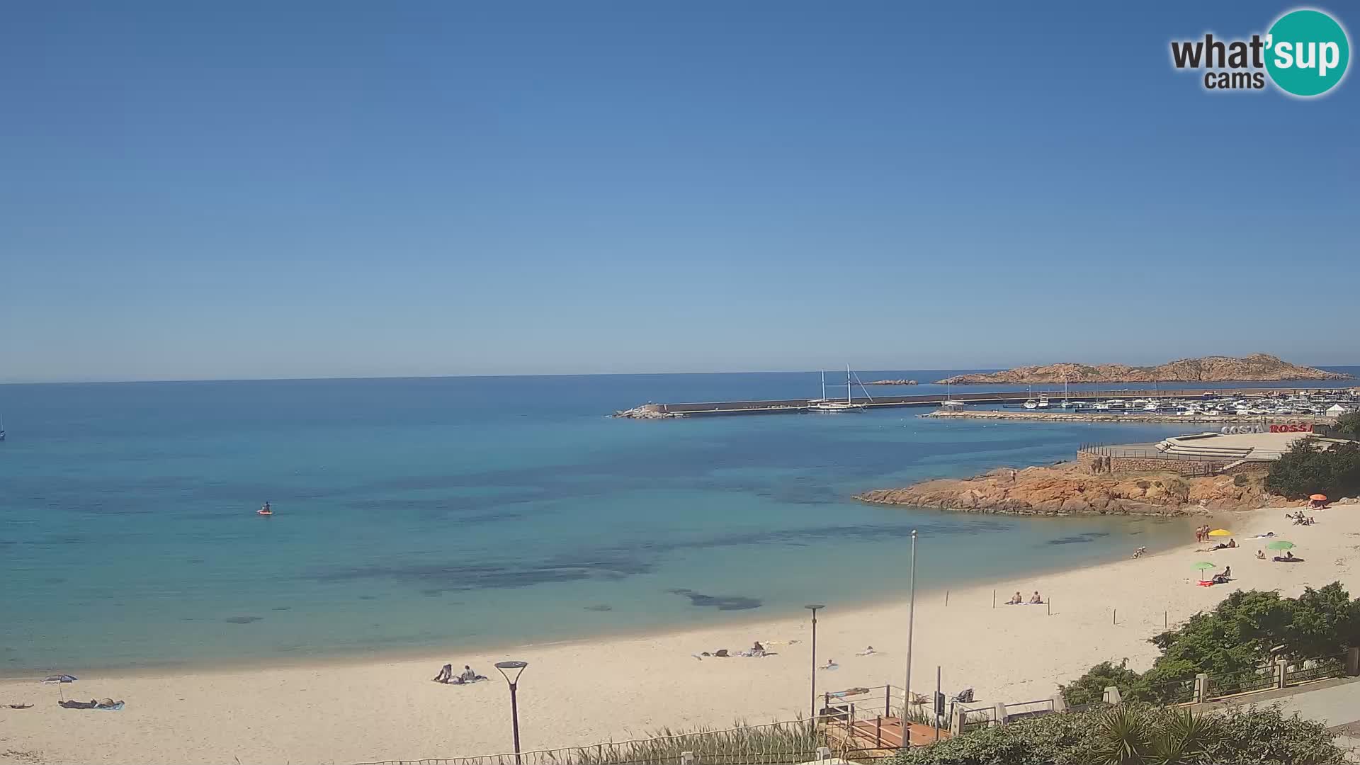 Web kamera plaže Isola Rossa – Uživo pogled na predivnu obalu Sardinije