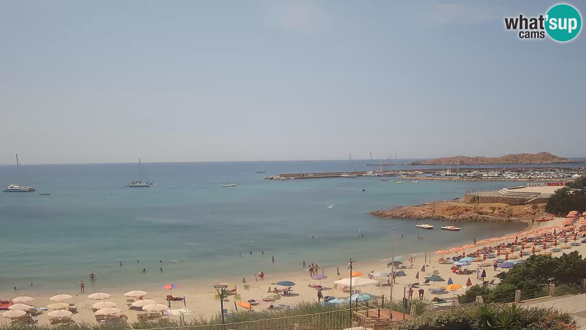 Spletna kamera plaže Isola Rossa – V živo si oglejte čudovito obalo Sardinije