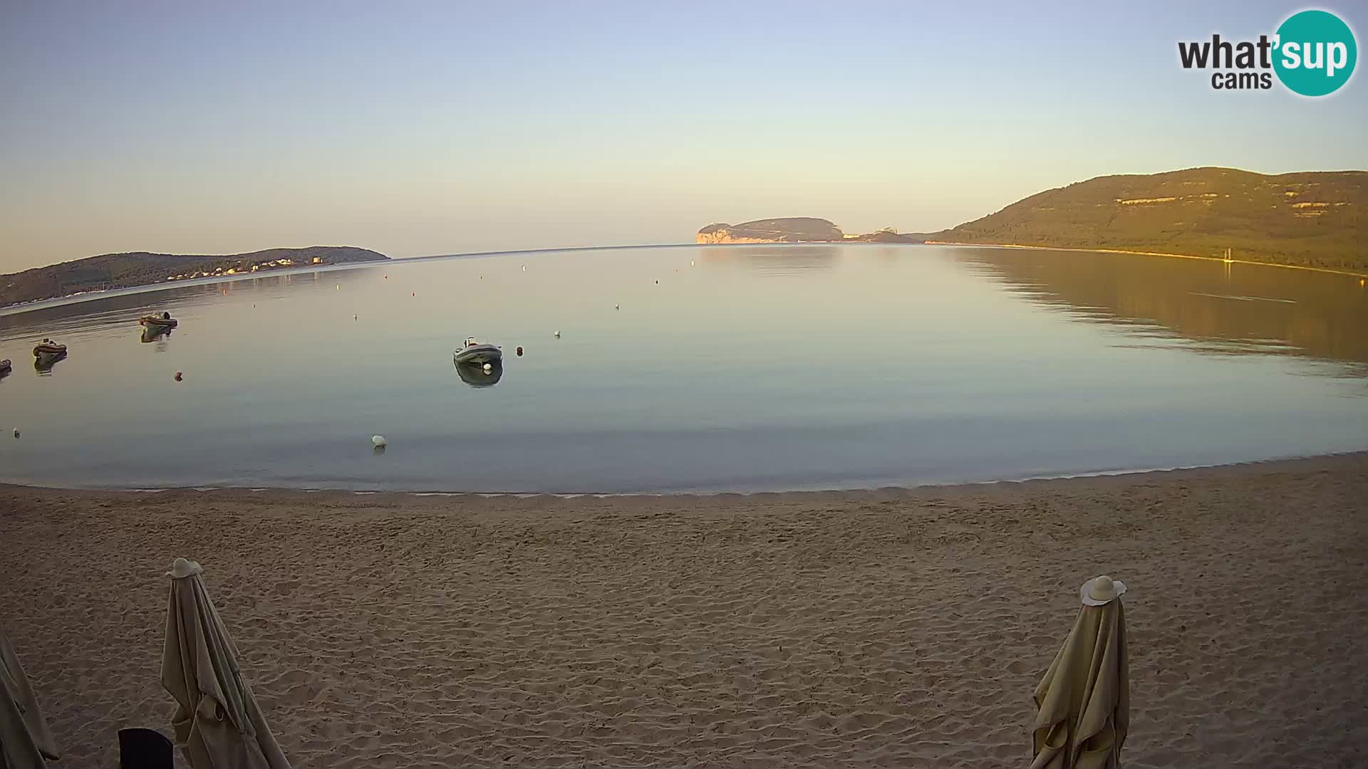 Spletna kamera v živo Plaža Mugoni – Alghero – Sardinija – Italija