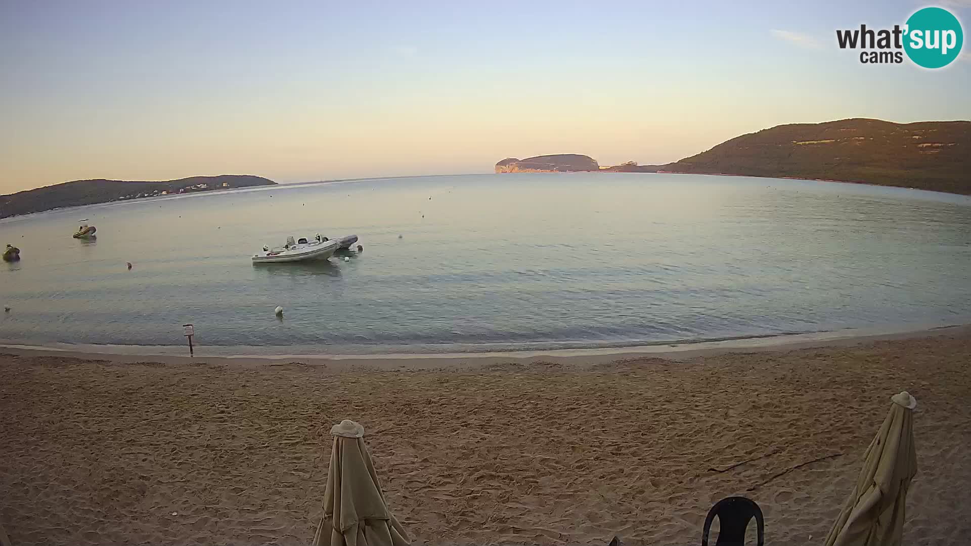 Spletna kamera v živo Plaža Mugoni – Alghero – Sardinija – Italija