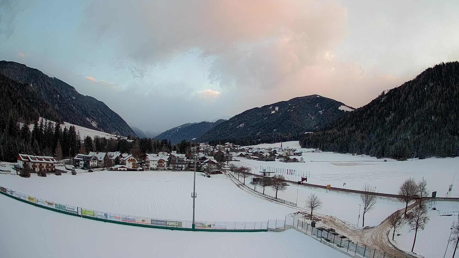 Webcam Niederrasen / Kronplatz – Vista en directo desde el Valle de Anterselva
