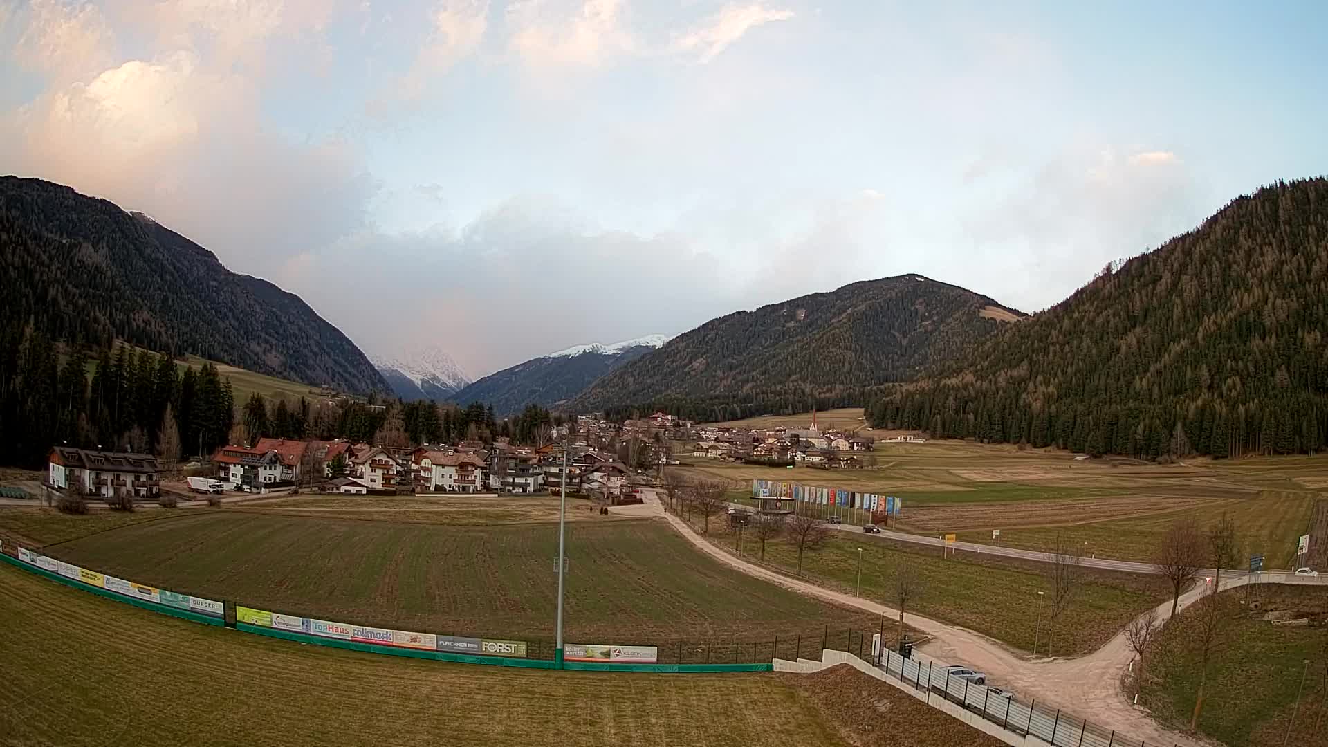 Webcam Niederrasen / Kronplatz – Live View from Val Anterselva