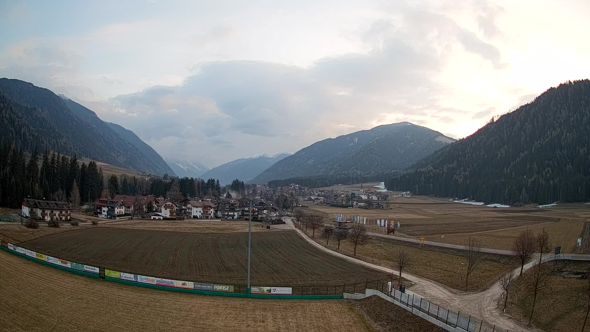 Webcam Niederrasen / Kronplatz – Vista en directo desde el Valle de Anterselva