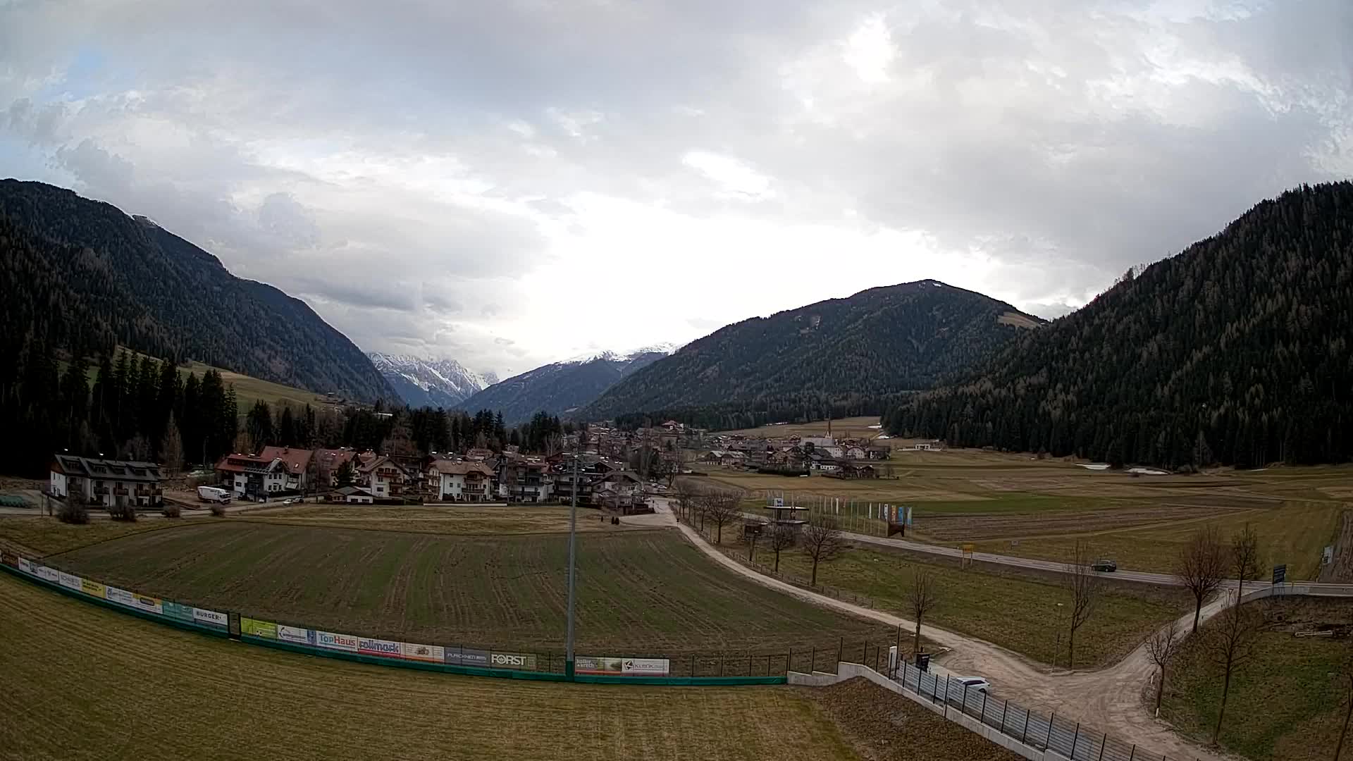 Webcam Niederrasen / Kronplatz – Vista en directo desde el Valle de Anterselva