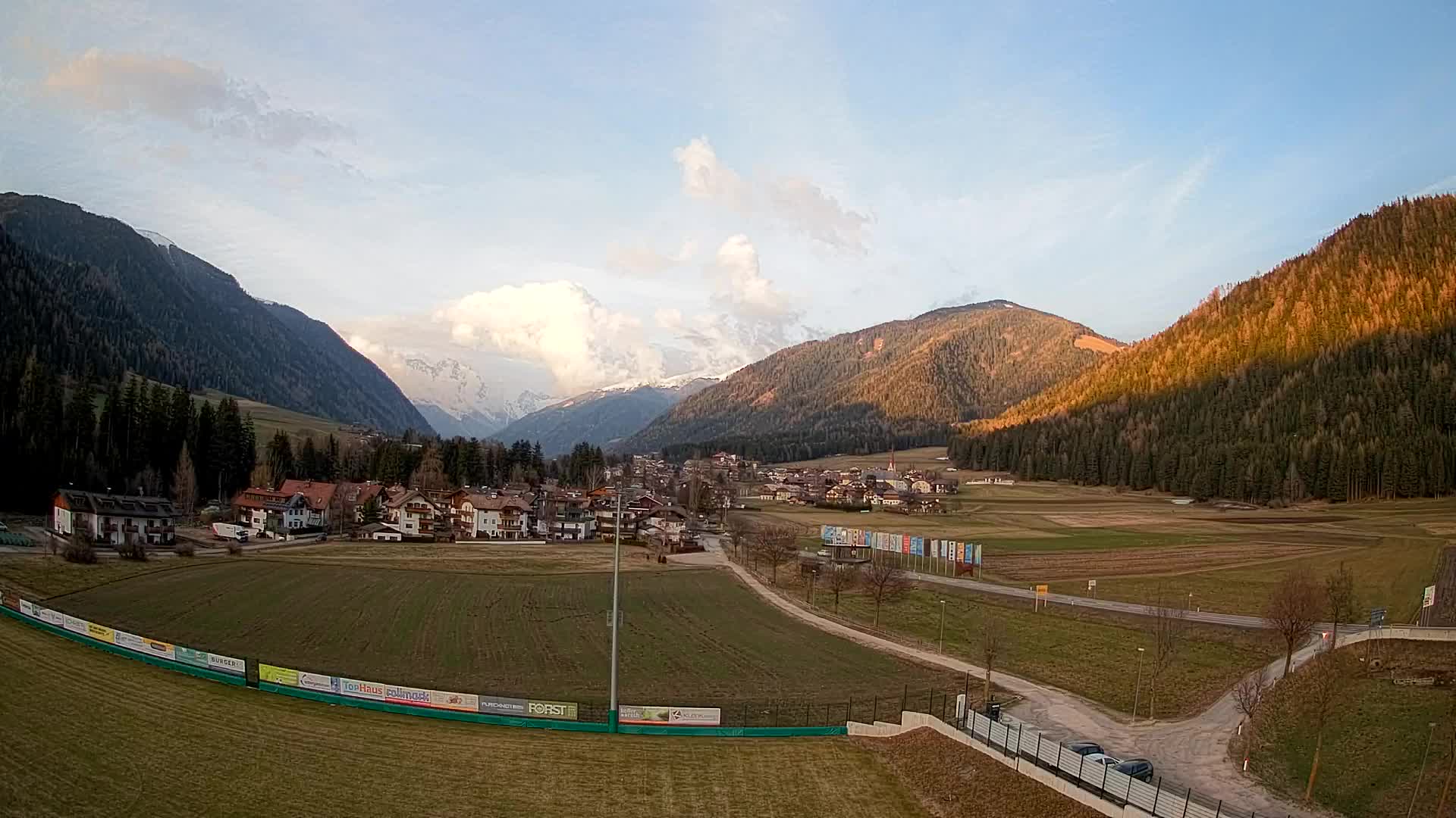 Webcam Niederrasen / Kronplatz – Live View from Val Anterselva