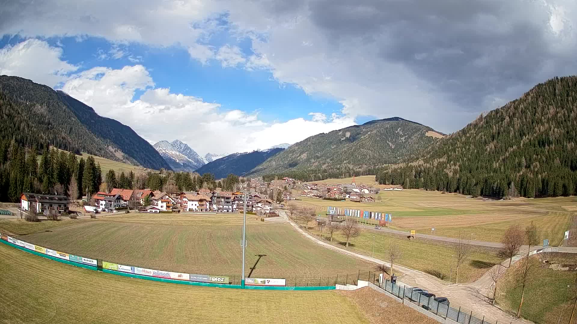 Webcam Niederrasen / Kronplatz – Live View from Val Anterselva
