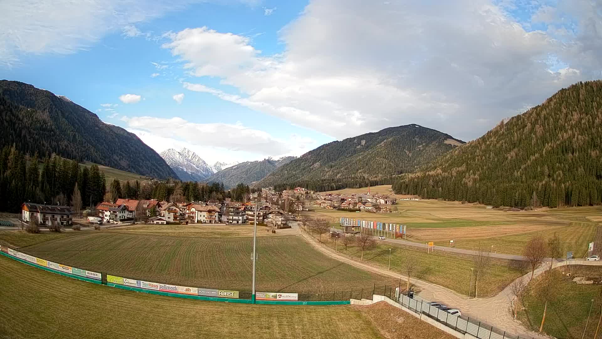 Webcam Niederrasen / Kronplatz – Live View from Val Anterselva