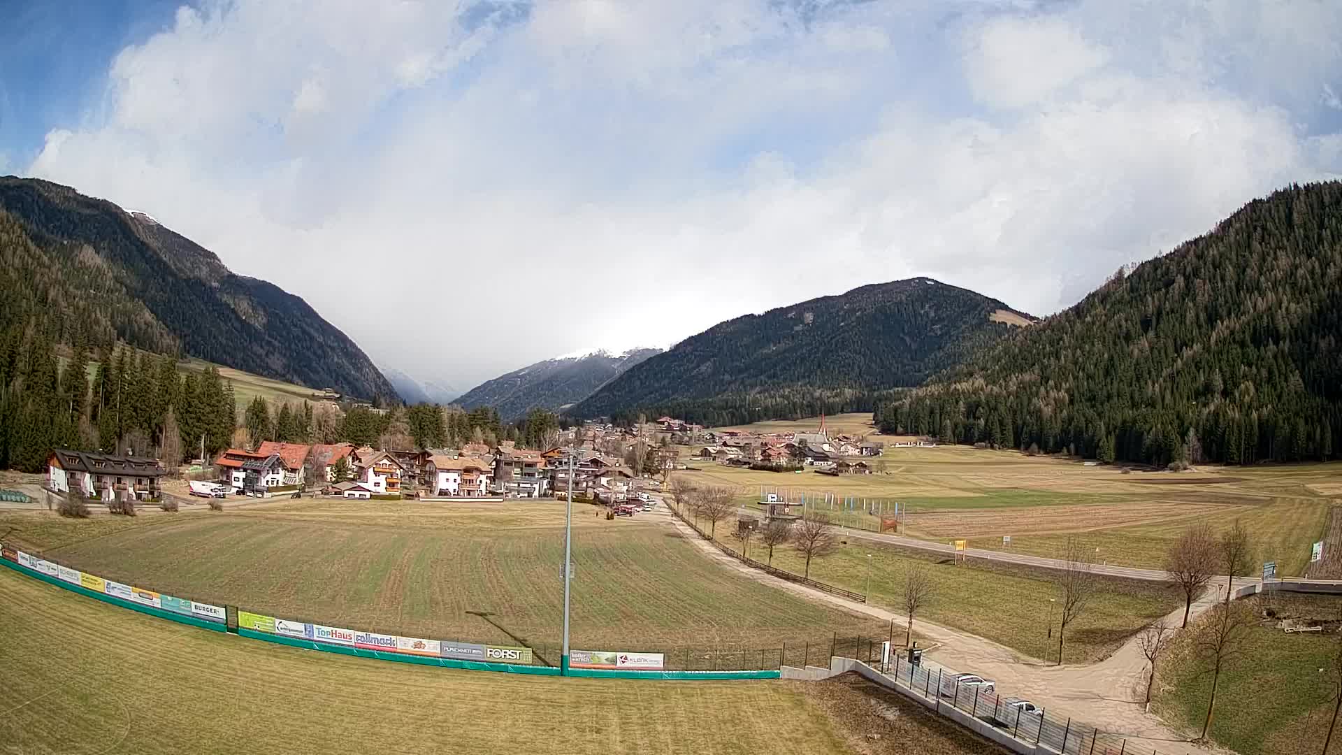 Webcam Niederrasen / Kronplatz – Live View from Val Anterselva
