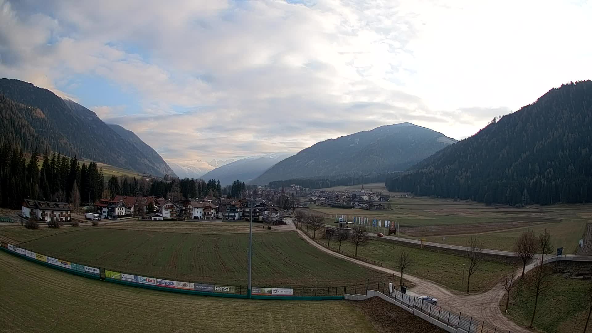 Webcam Niederrasen / Kronplatz – Live View from Val Anterselva