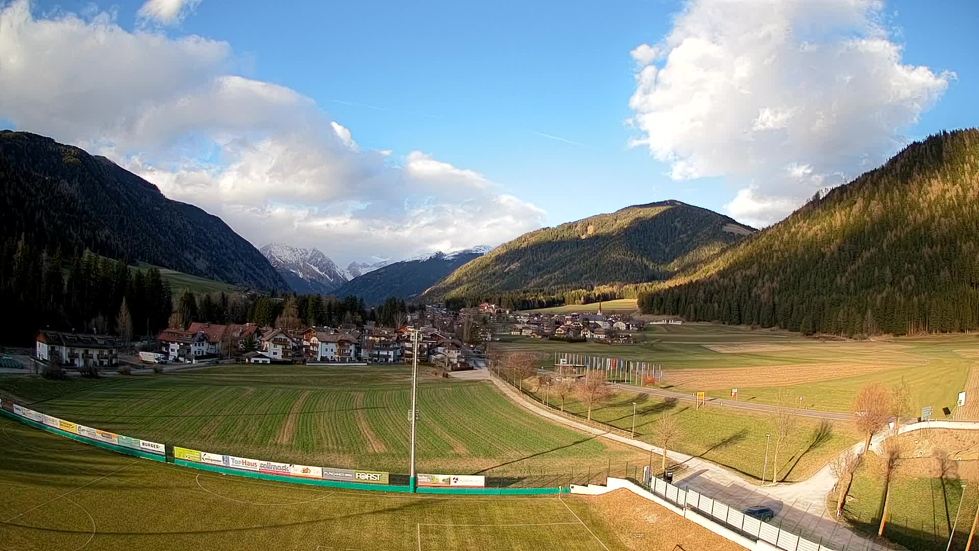 Webcam Niederrasen / Kronplatz – Live View from Val Anterselva